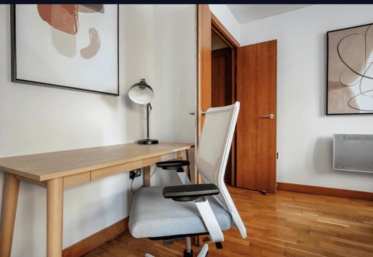 Appartement Londwell, Canary Wharf Riverside Retreat, Balcony & Views
