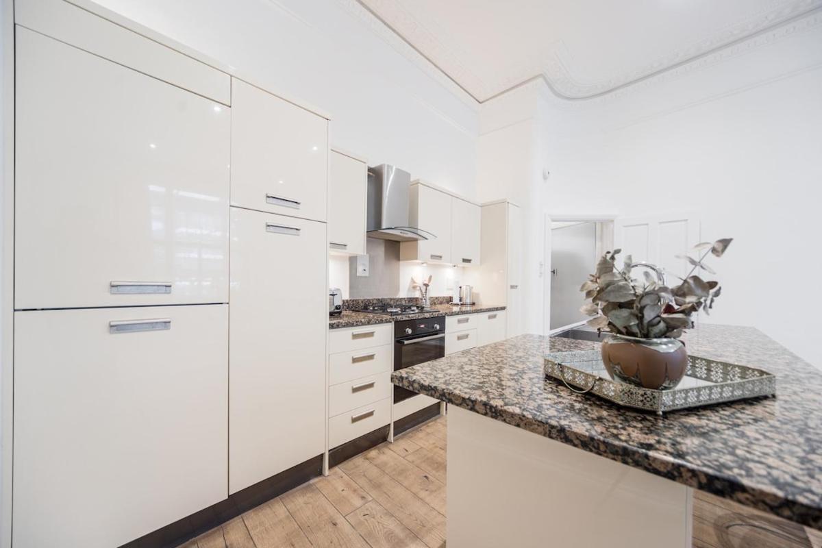 Elegant 1 Bedroom Flat In The Heart Of Kensington * Londres