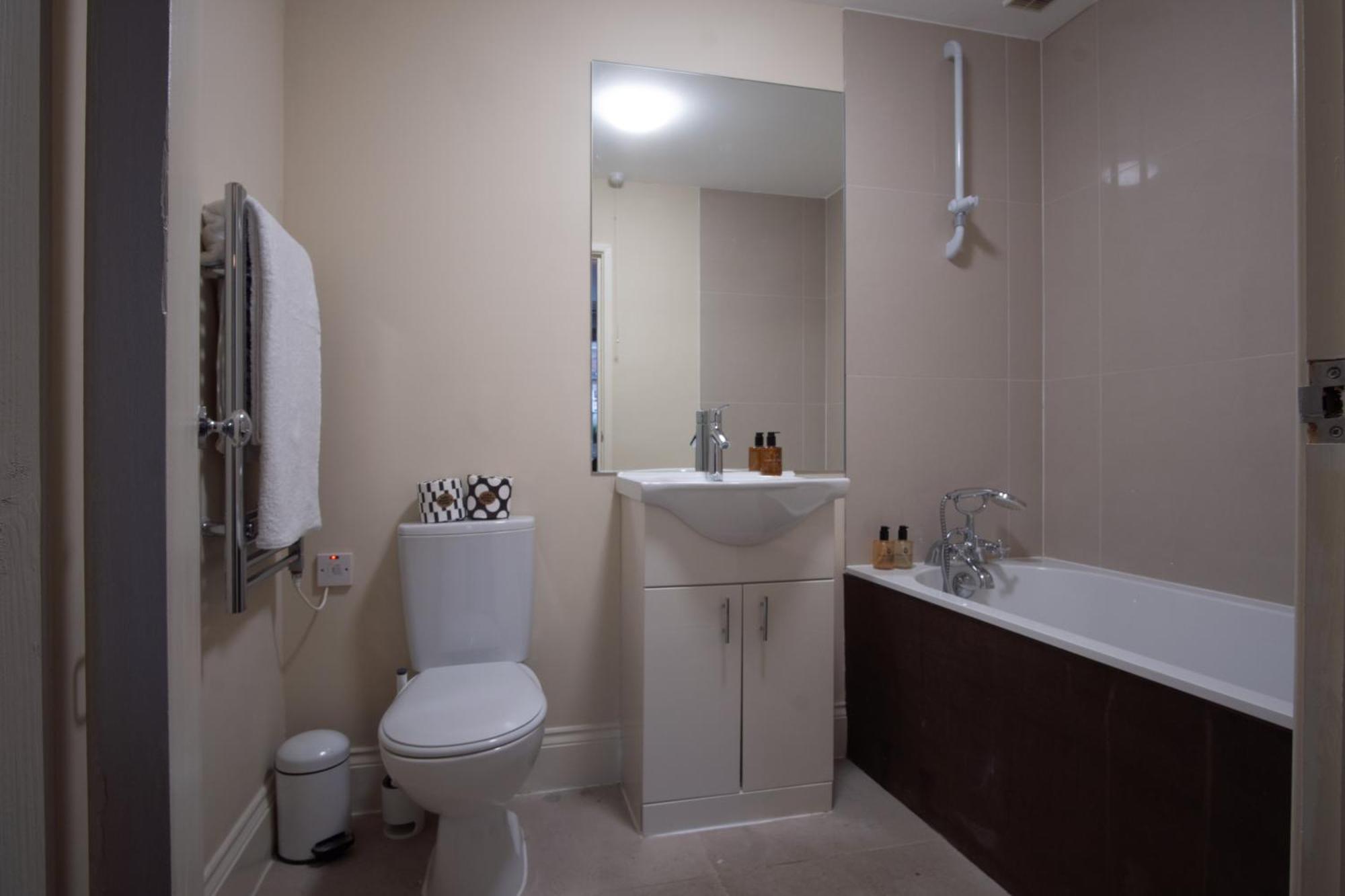The Egerton - Serviced Apartamento