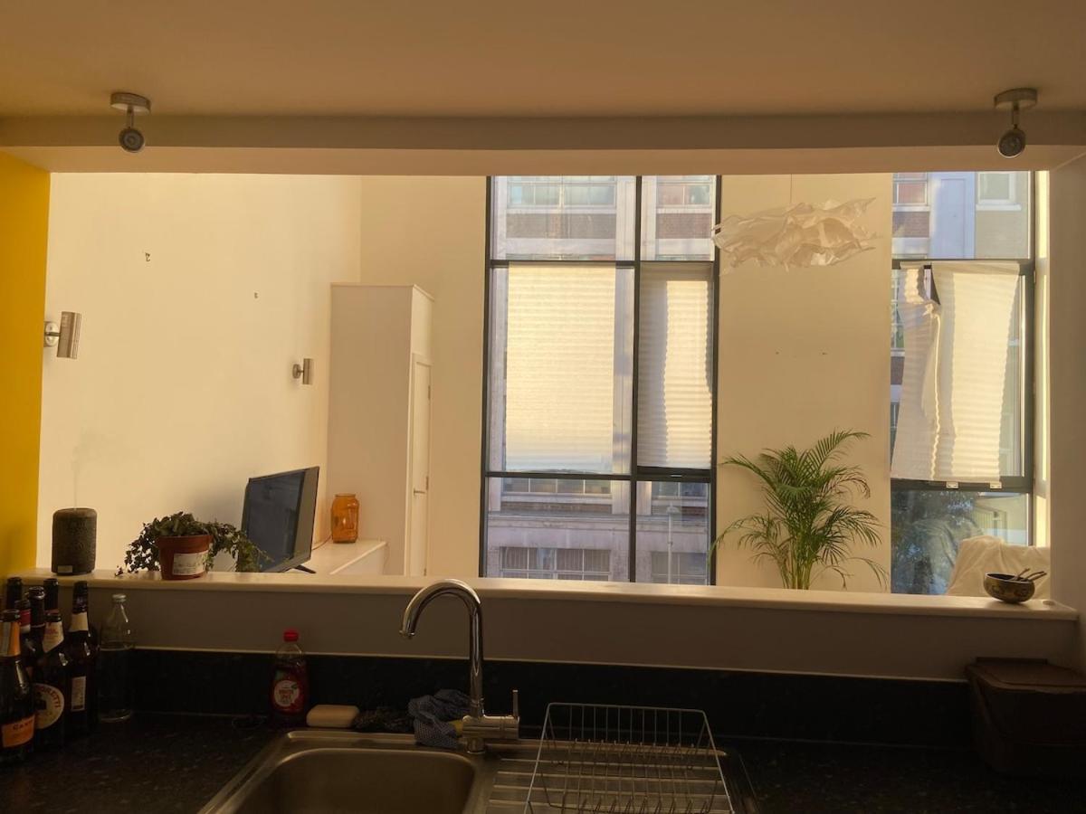 Bright And Spacious Loft Style * Londres