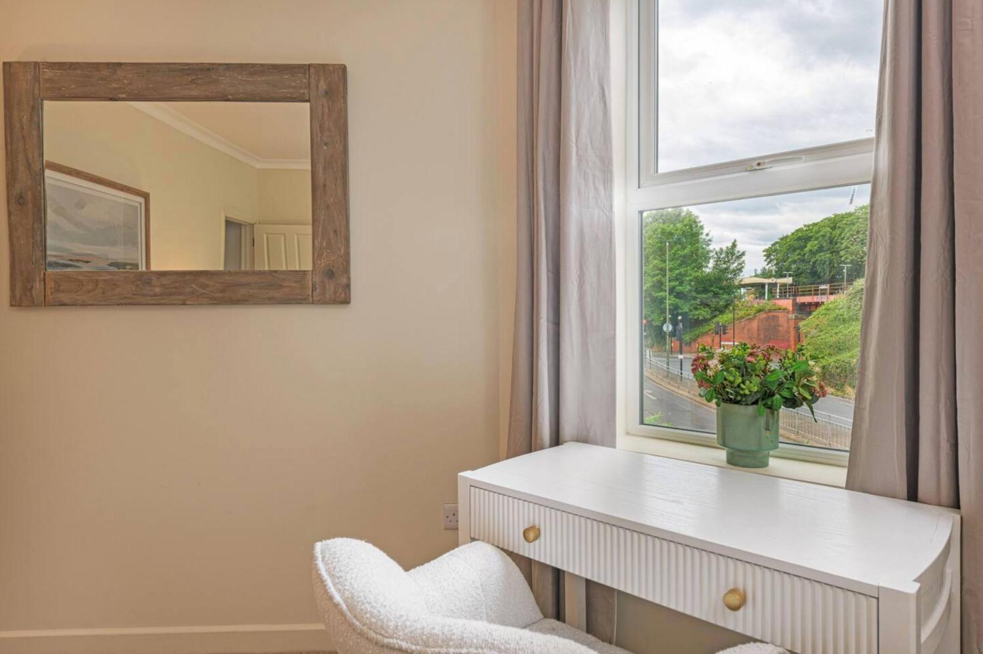 New 2bed - 20min To - Free Parking - Petsok Londres