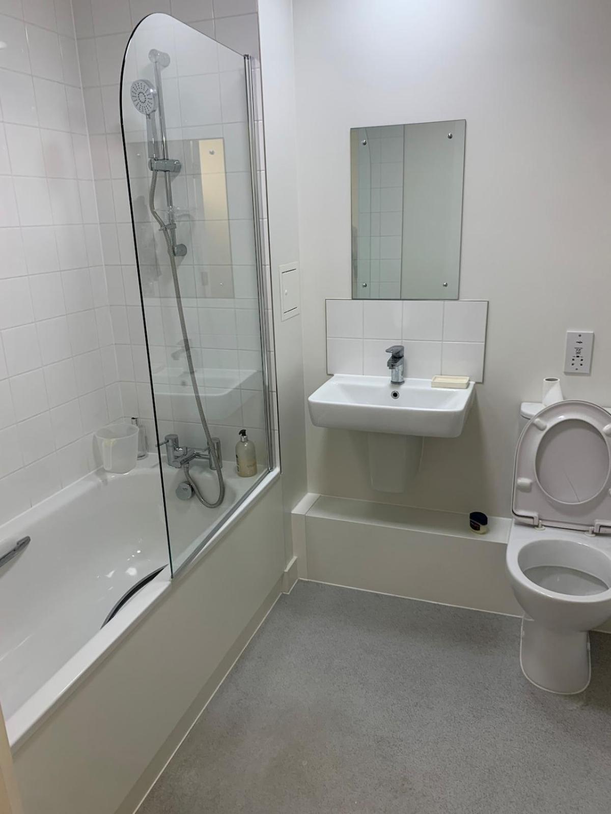 Appartement Entire 1 Bedroom To Yourself *