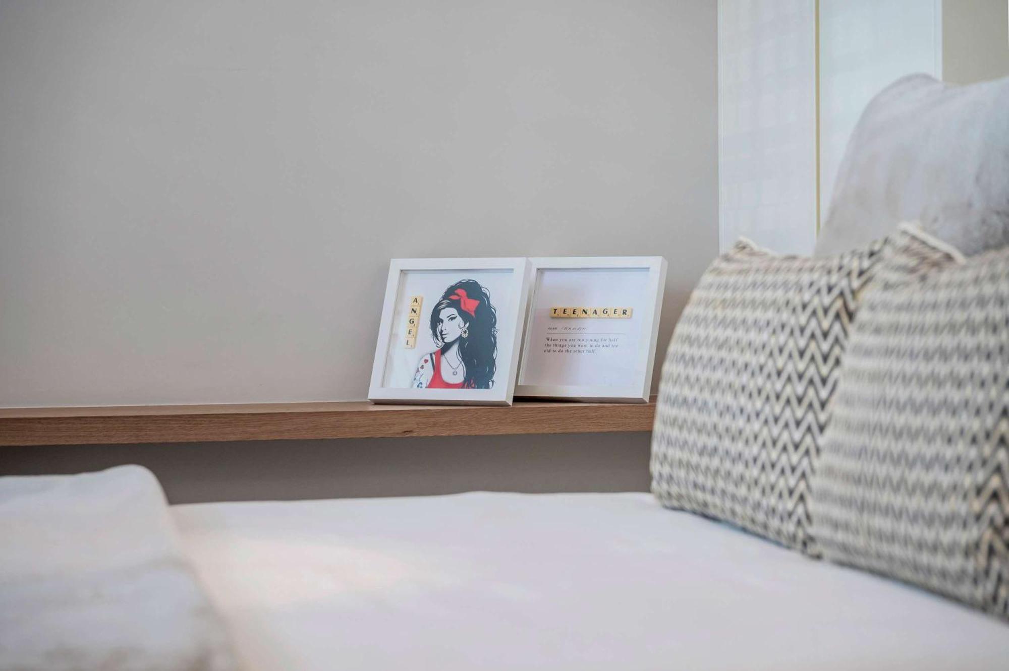 The Portobello Star - By Out Of Office Lifestyle * Londres
