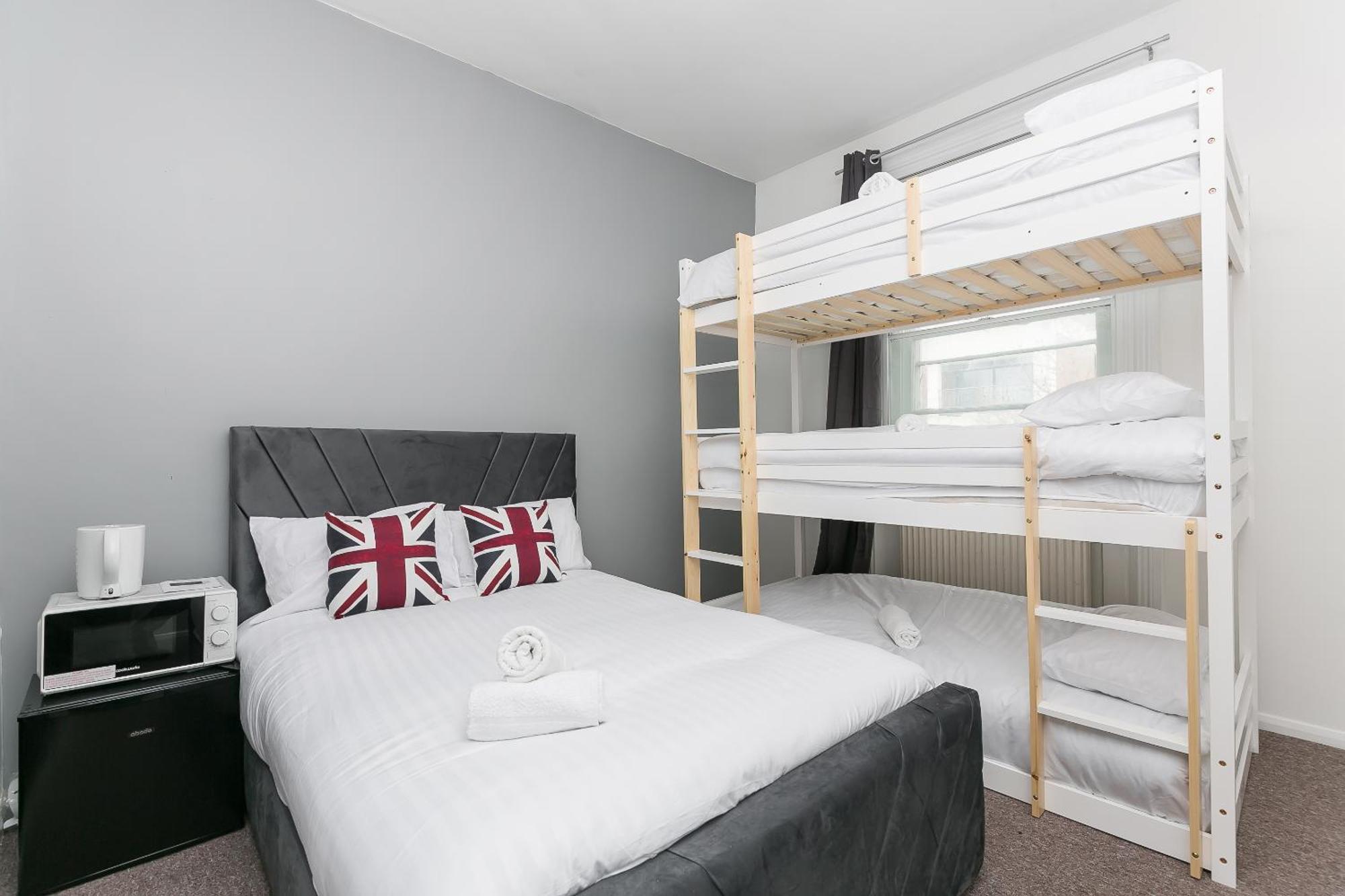Hostal King Cross Collective - By Aura Londres