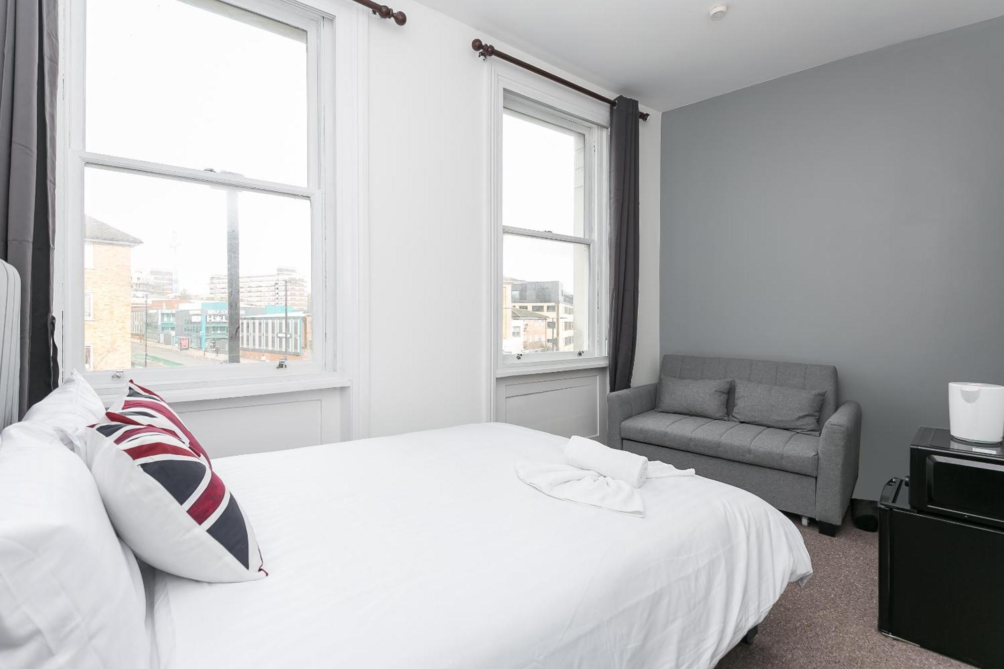 King Cross Collective - By Aura Hostal *