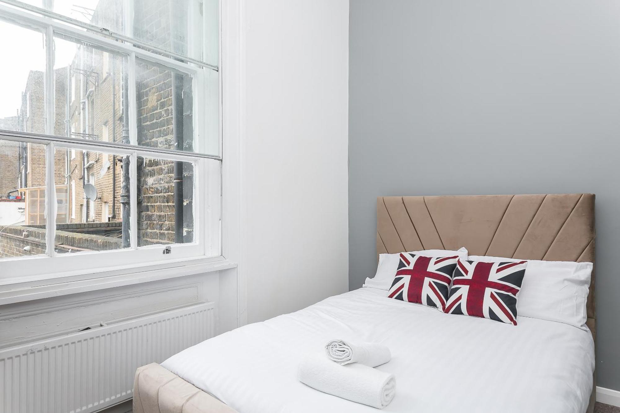 Hostal King Cross Collective - By Aura *