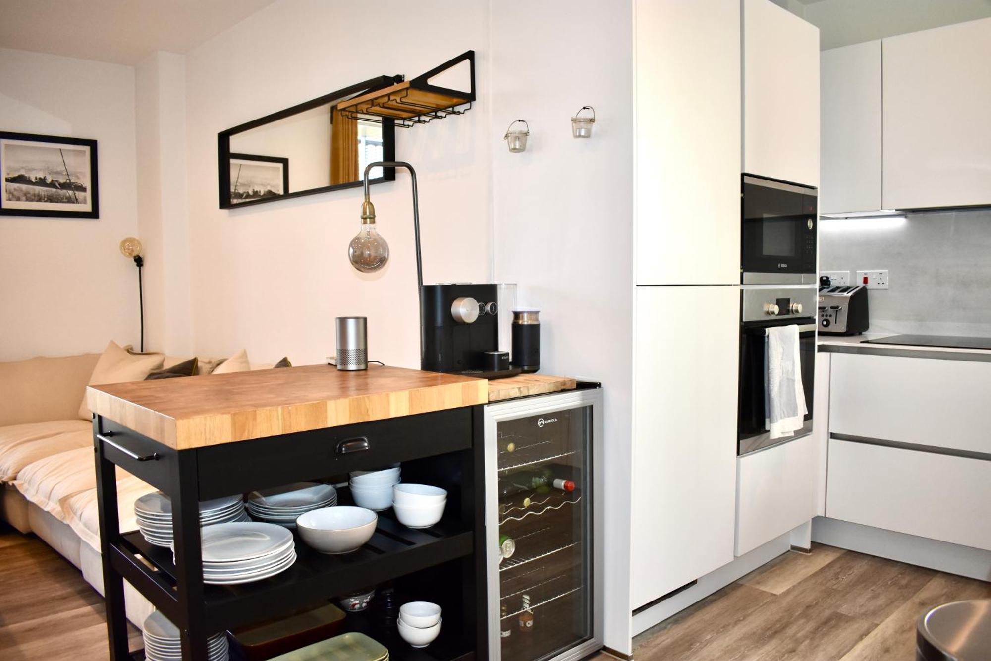 Balcony High End 2-bed Flat In Camberwell For 6 Long Term Londres