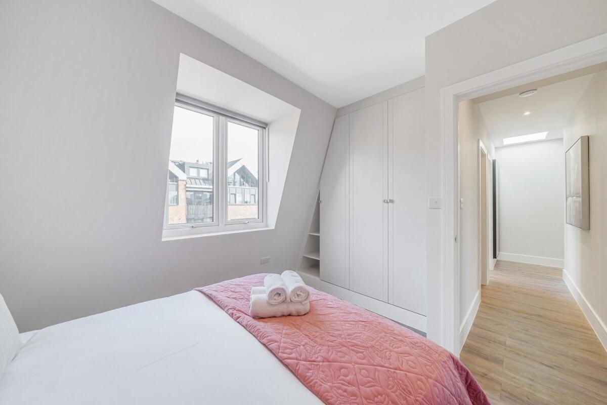 2 Bed Spacious Brand New Flat Appartement *