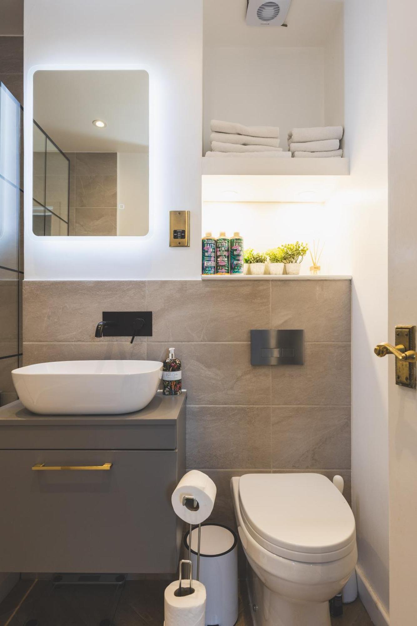 Luxurious 1-bedroom In Kensington *