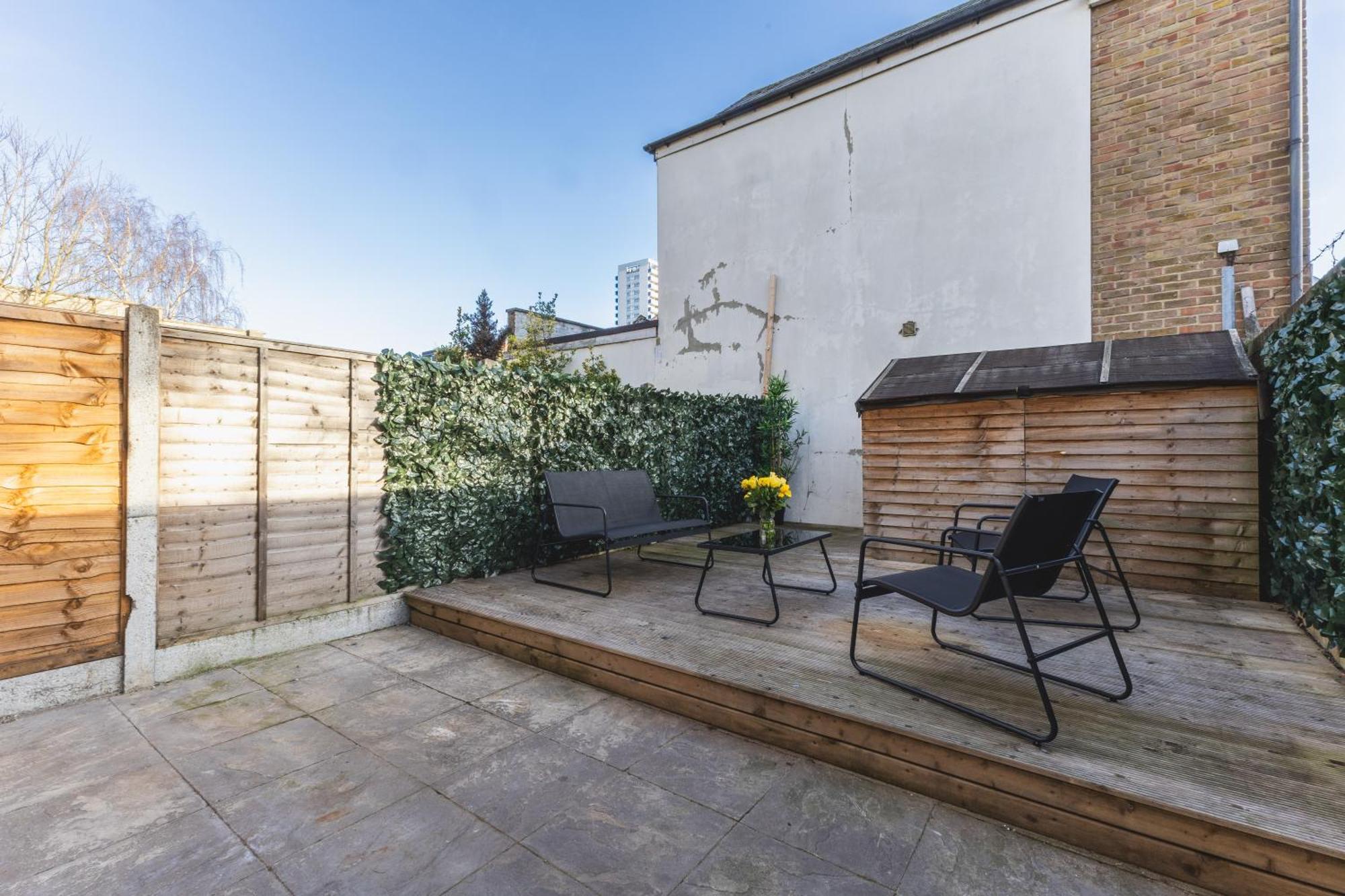 Casa de Férias Arte Serviced Stratford - 3 Bedrooms 2 Bathrooms London, Stratford, Maryland, Free Parking, Garden, Weekly Or Monthly - Up To 8 Guests Londres
