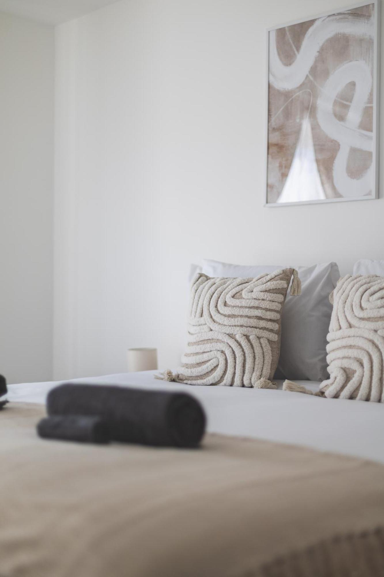 Arte Serviced Stratford - 3 Bedrooms 2 Bathrooms London, Stratford, Maryland, Free Parking, Garden, Weekly Or Monthly - Up To 8 Guests * Londres