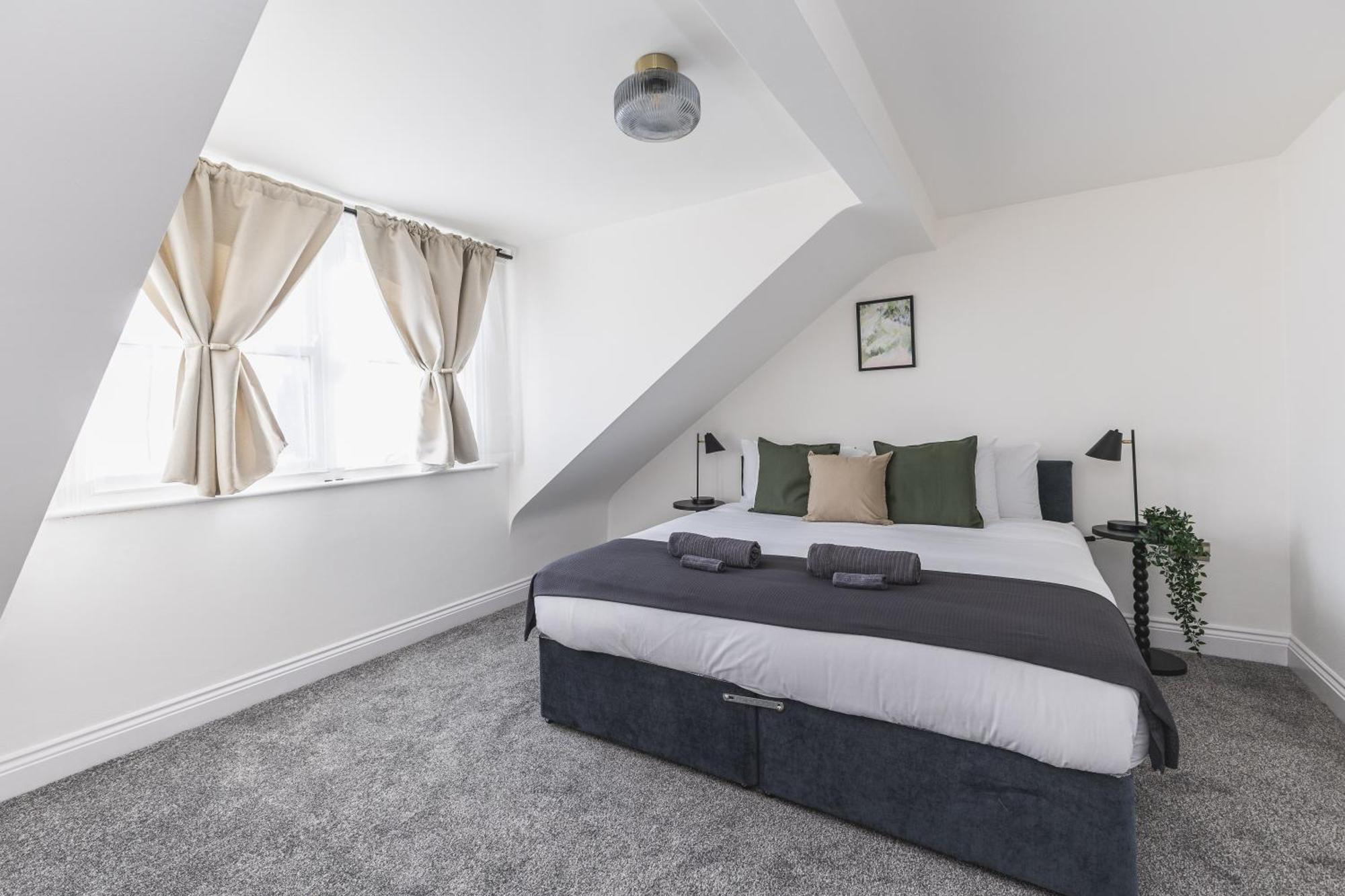 Arte Serviced Stratford - 3 Bedrooms 2 Bathrooms London, Stratford, Maryland, Free Parking, Garden, Weekly Or Monthly - Up To 8 Guests Casa de Férias *