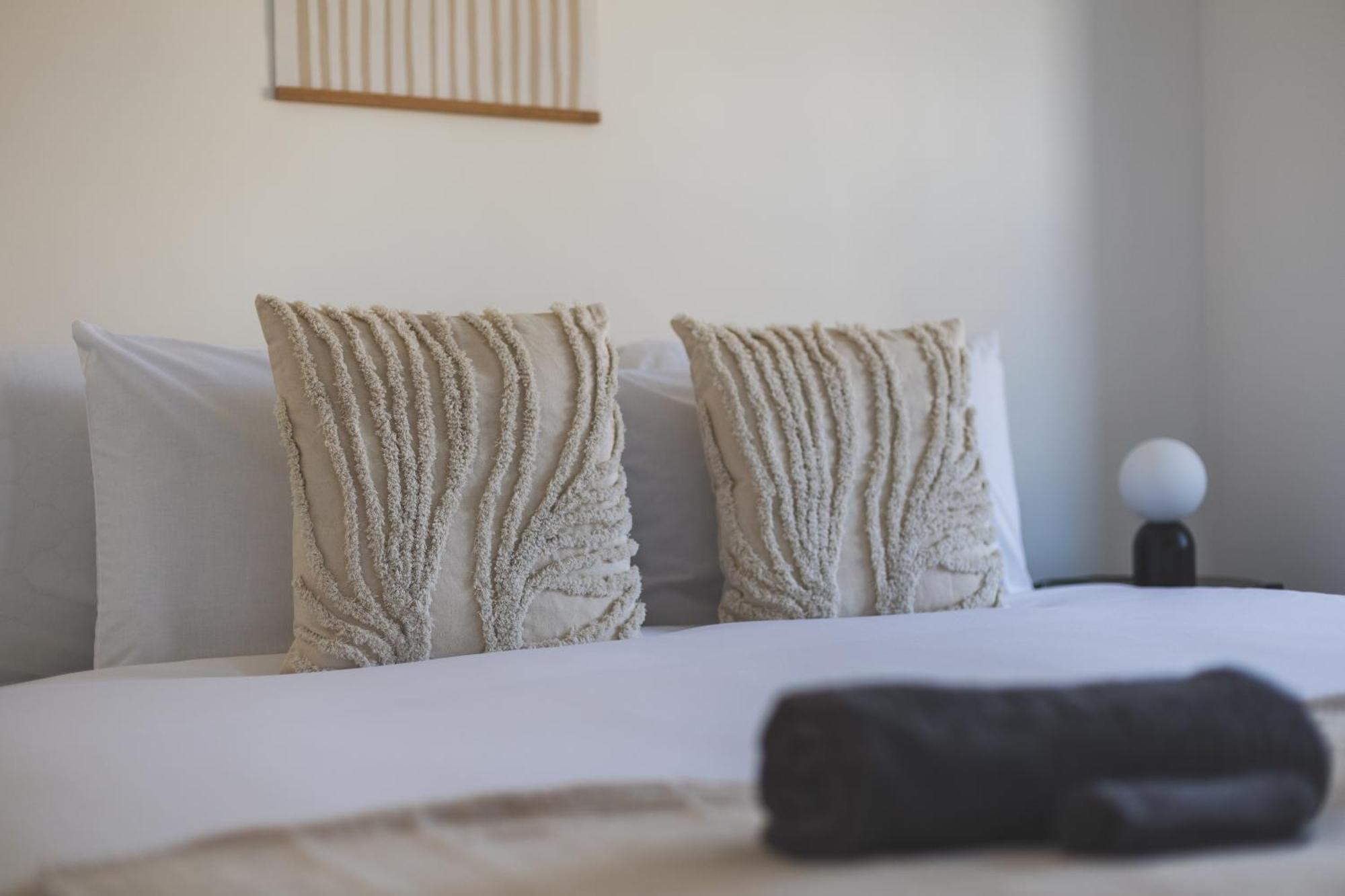 Casa de Férias Arte Serviced Stratford - 3 Bedrooms 2 Bathrooms London, Stratford, Maryland, Free Parking, Garden, Weekly Or Monthly - Up To 8 Guests