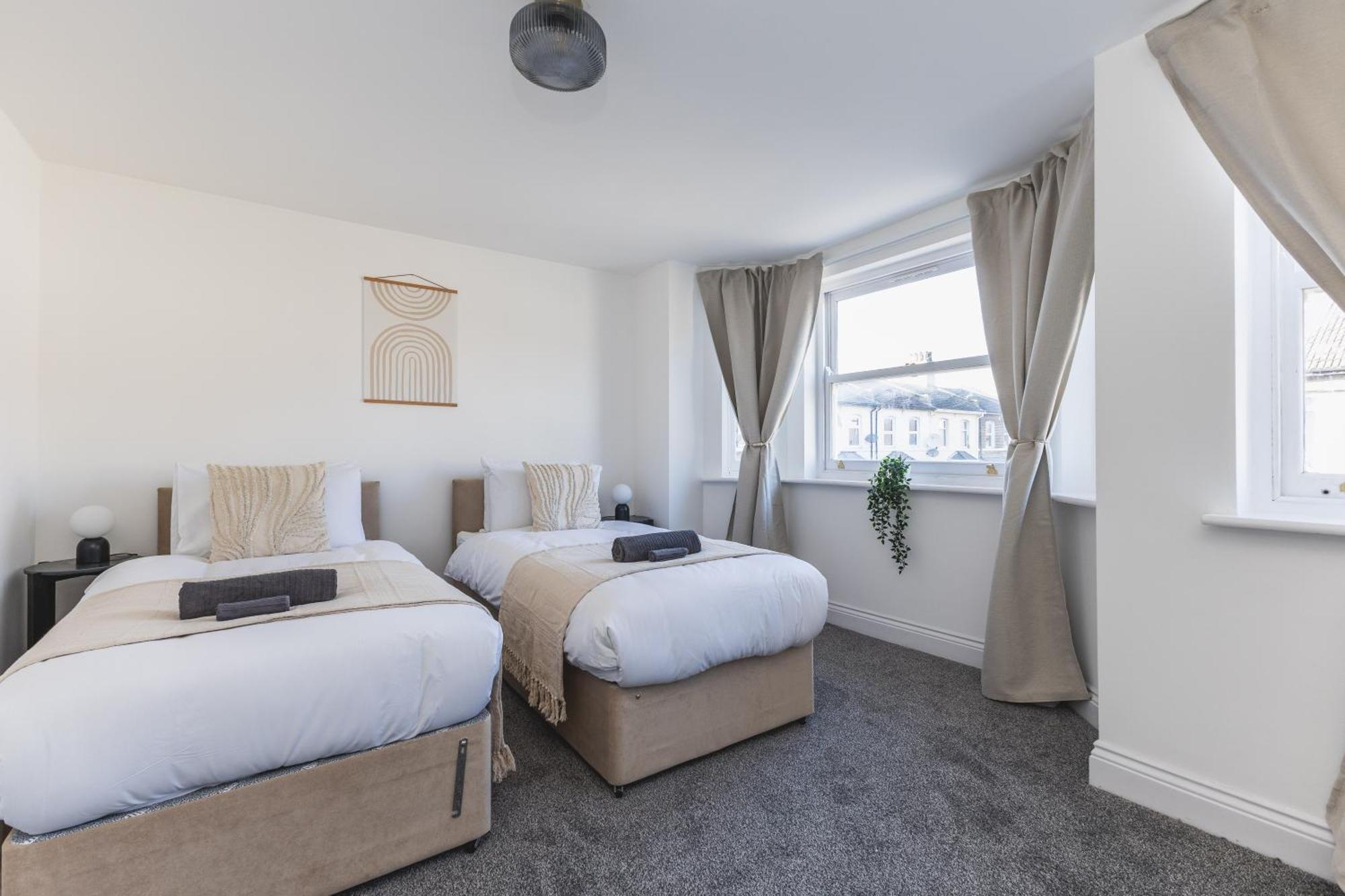 Arte Serviced Stratford - 3 Bedrooms 2 Bathrooms London, Stratford, Maryland, Free Parking, Garden, Weekly Or Monthly - Up To 8 Guests * Londres