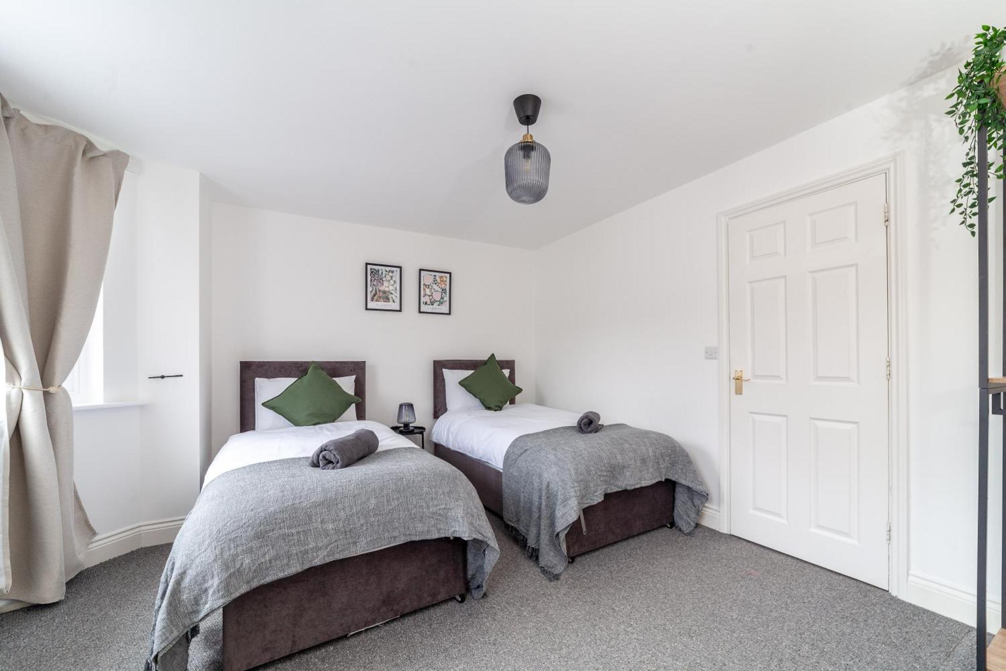 Arte Serviced Stratford - 3 Bedrooms 2 Bathrooms London, Stratford, Maryland, Free Parking, Garden, Weekly Or Monthly - Up To 8 Guests Casa de Férias Londres