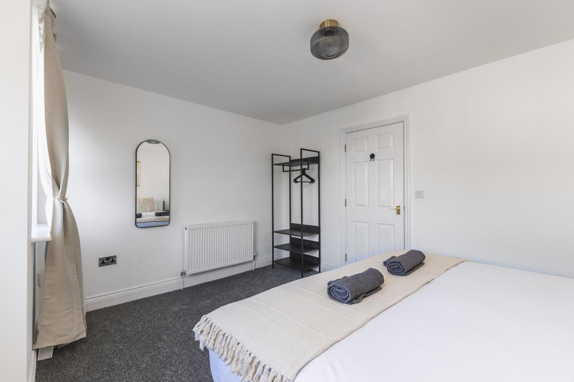 Casa de Férias Arte Serviced Stratford - 3 Bedrooms 2 Bathrooms London, Stratford, Maryland, Free Parking, Garden, Weekly Or Monthly - Up To 8 Guests Londres