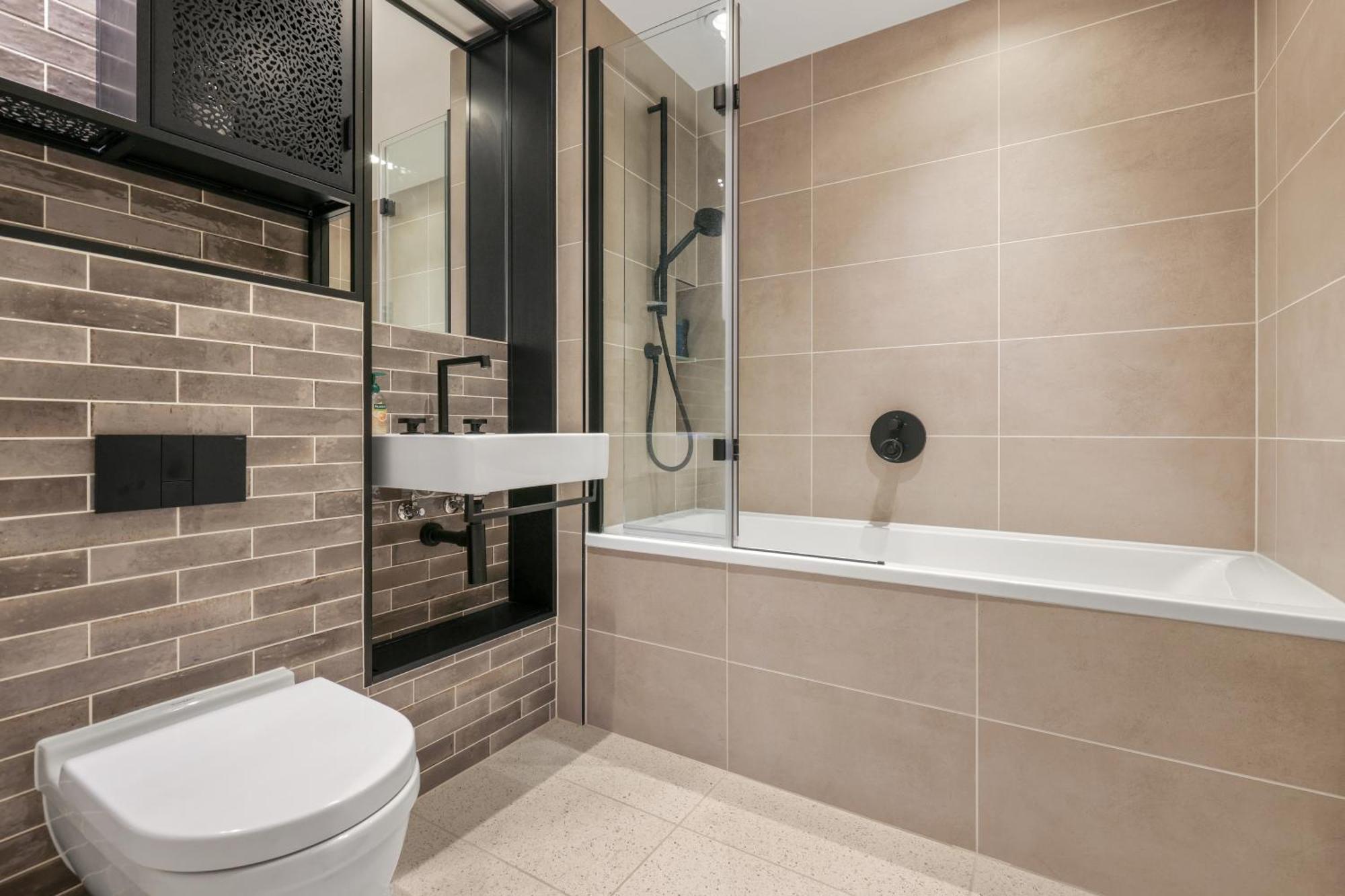 Excel Riverside 2 Bed Appartement *