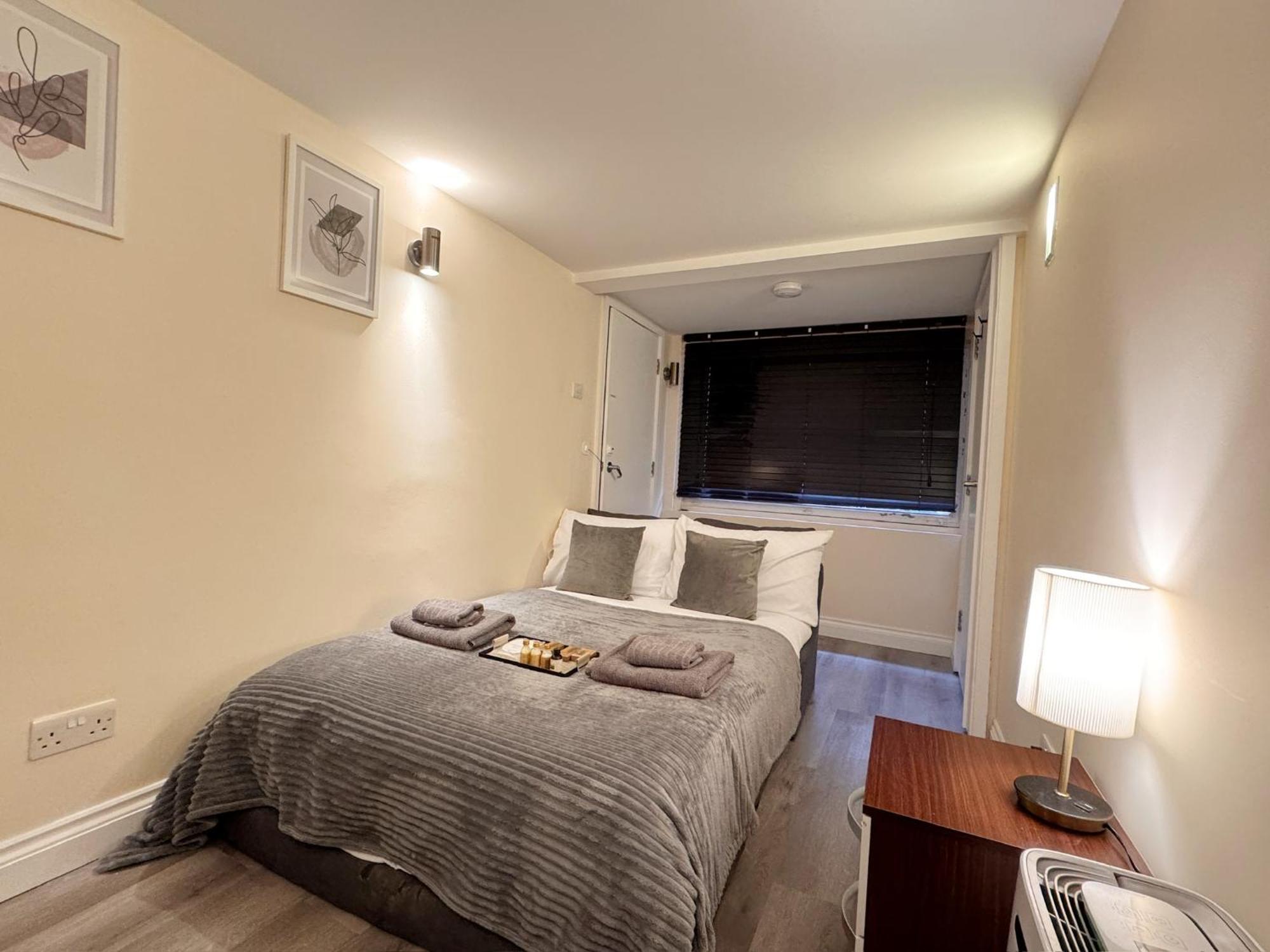 Sweet 3brs House Close To Oxford & Soho * Londen