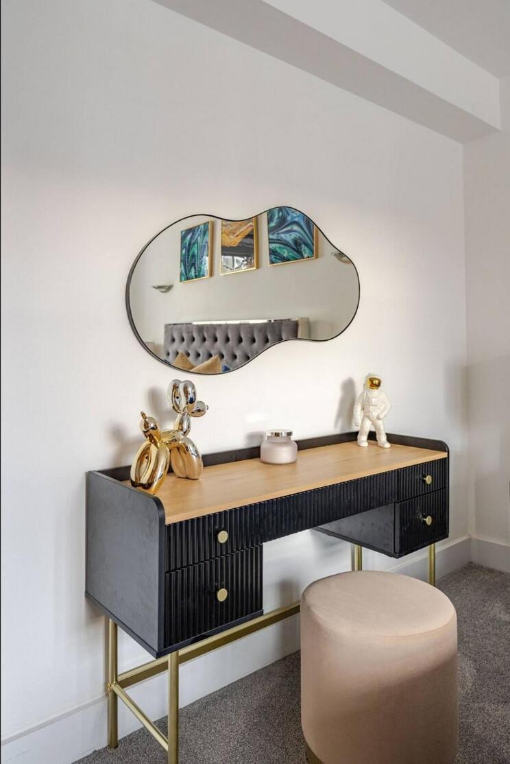 Exquisite 5 Bed Penthouse Appartement *