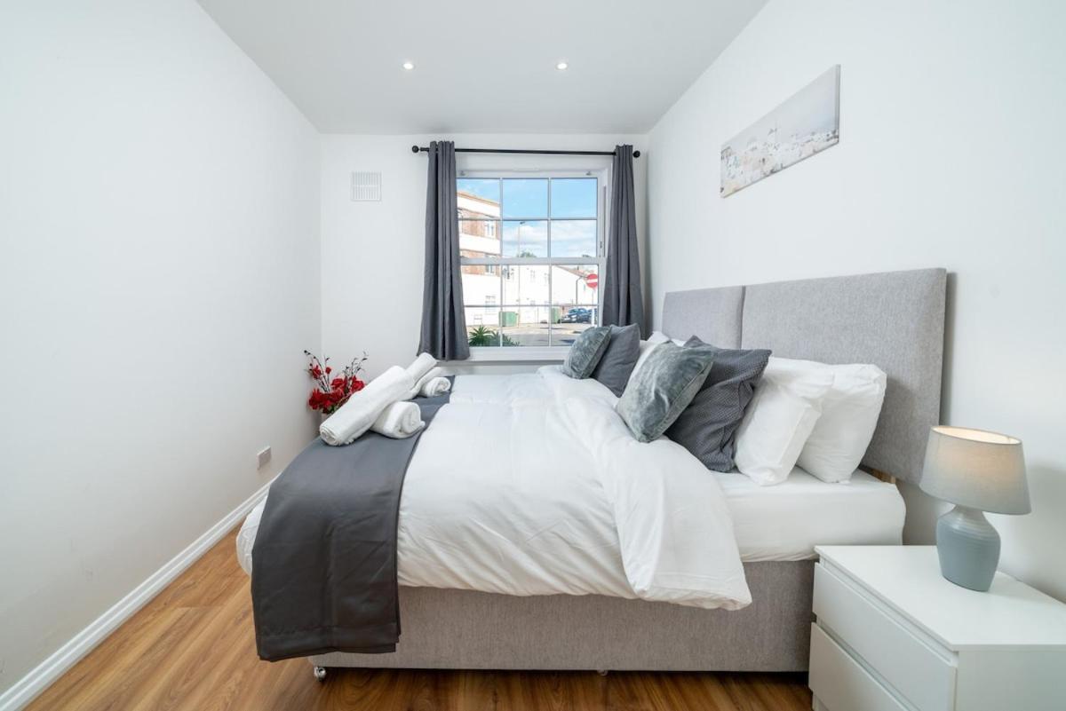 Family Near 02 Arena, Excel Centre With Parking Appartement *