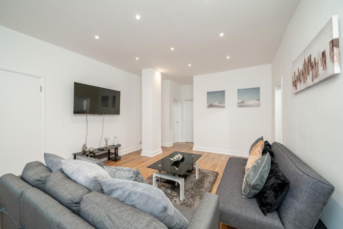 Family Near 02 Arena, Excel Centre With Parking Appartement *