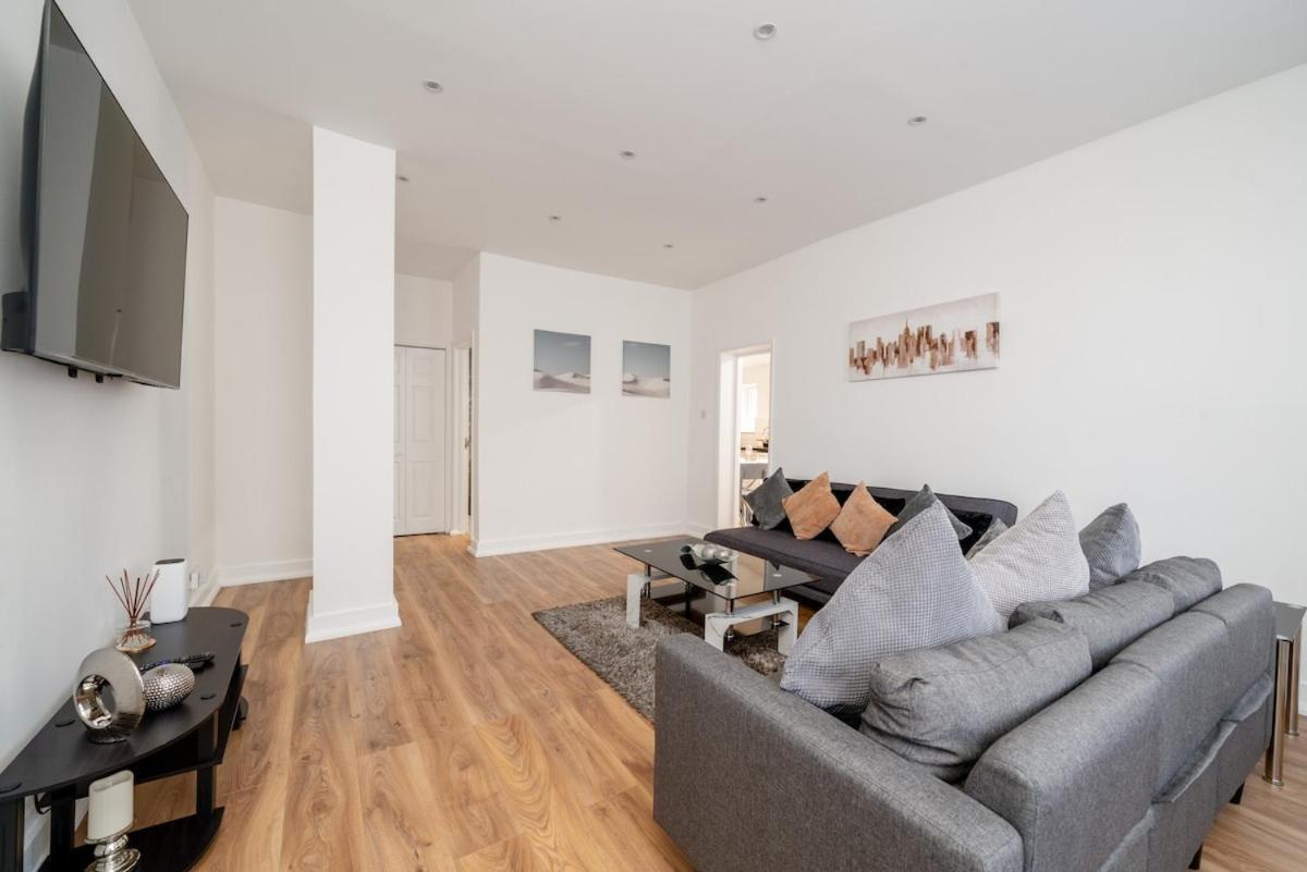 Family Near 02 Arena, Excel Centre With Parking Appartement *