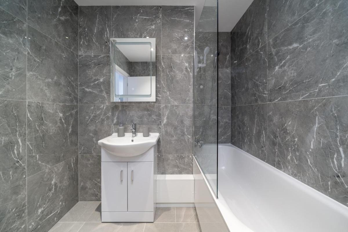 Family Near 02 Arena, Excel Centre With Parking * Londres