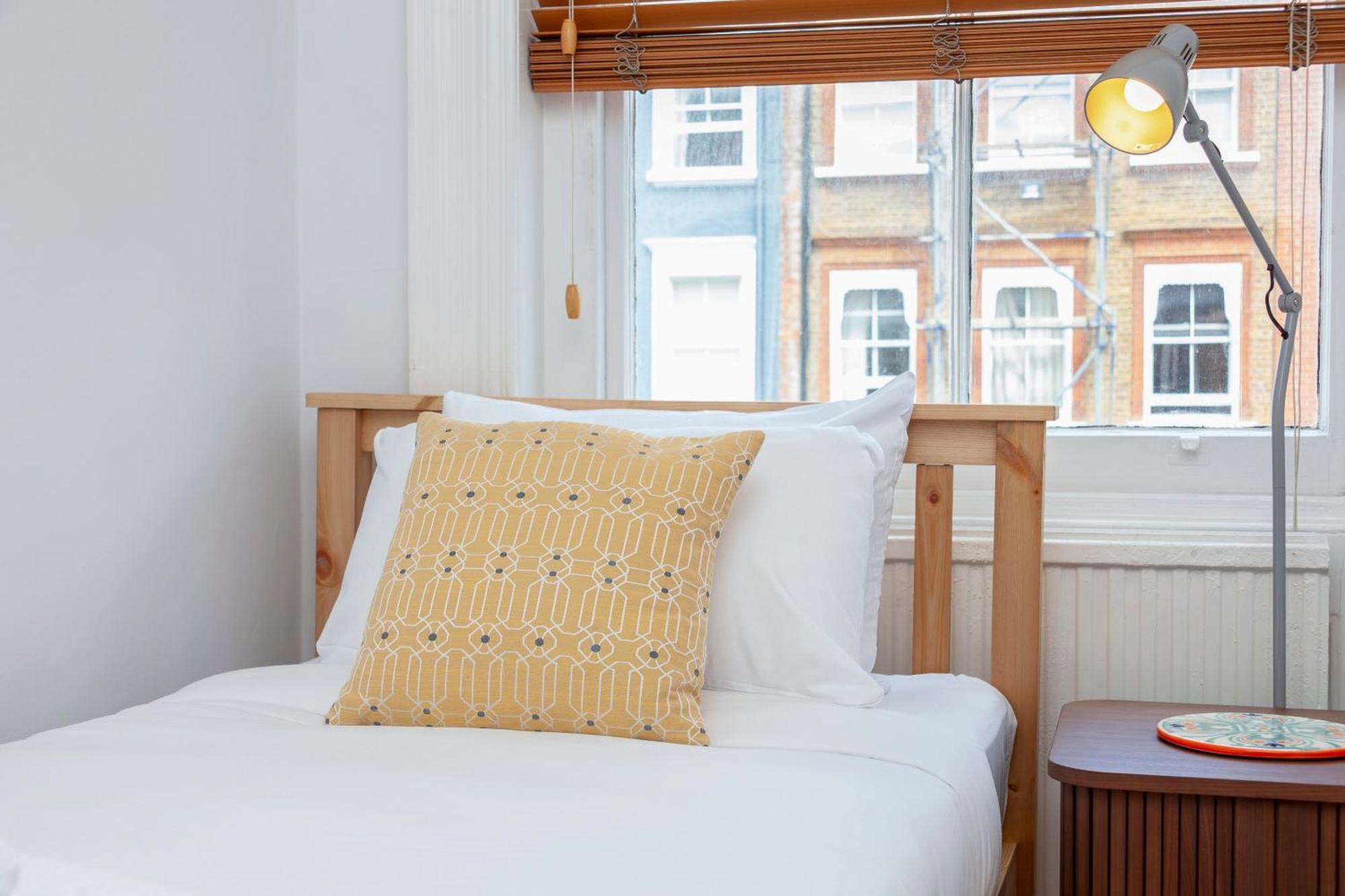 Beautiful Comfy 2 Bdr With Balcony, Chelsea Appartement