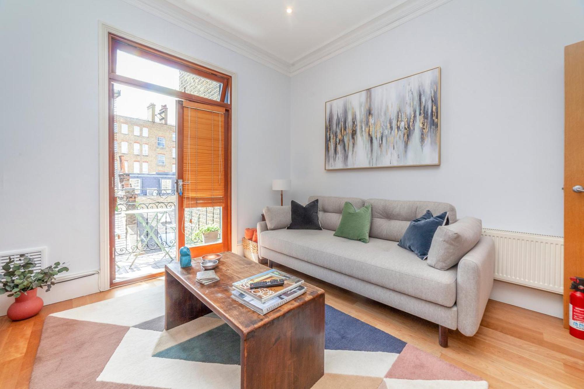Beautiful Comfy 2 Bdr With Balcony, Chelsea Appartement