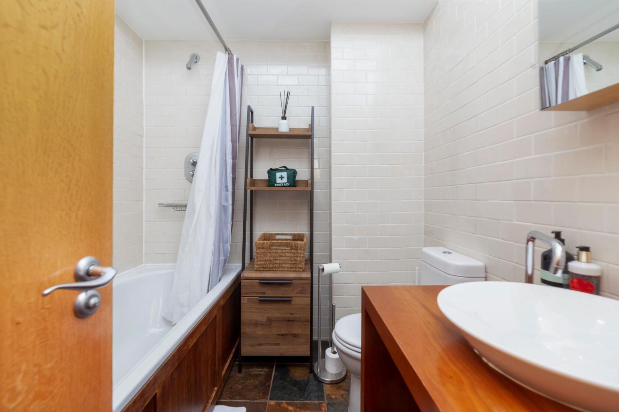 Appartement Beautiful Comfy 2 Bdr With Balcony, Chelsea