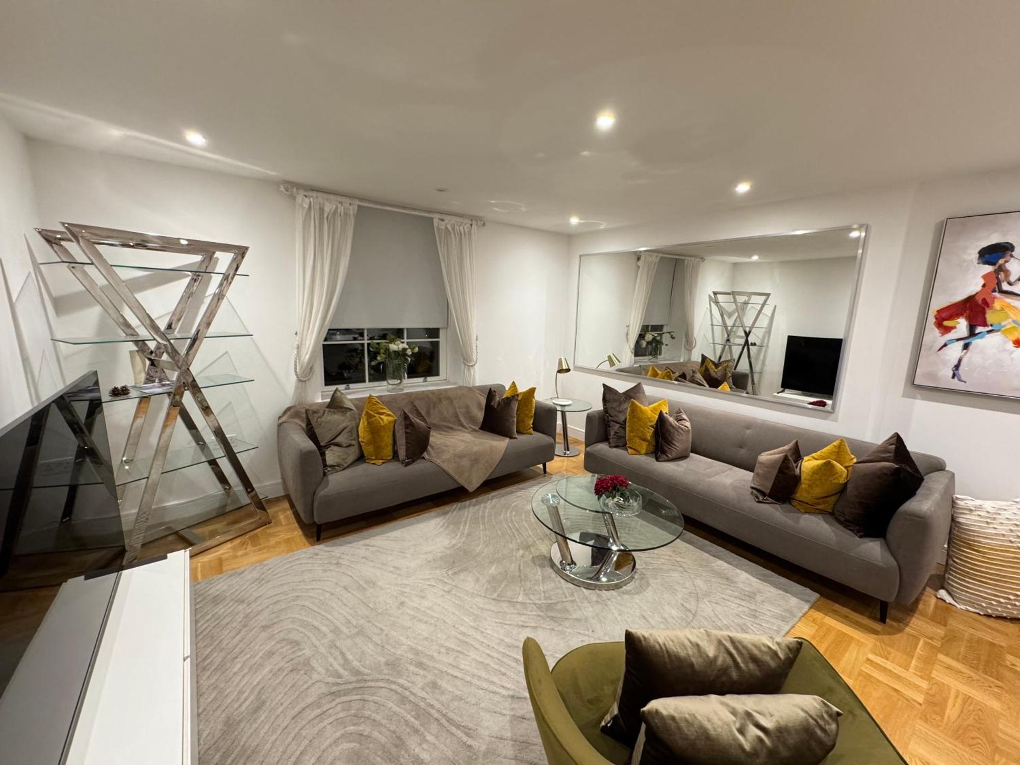 High Deluxe Standard Flat For 6 People In The Heart Of Appartement