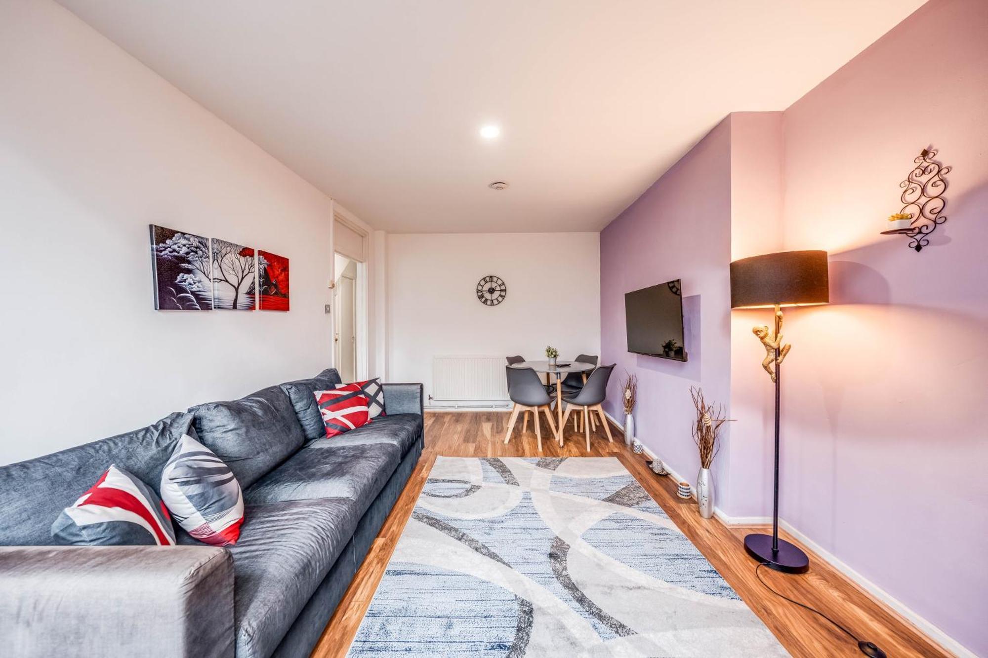 Appartement Leo's Place In Mile End 2 Double Beds, 1 Bunk Bed, Max 6, Spacious, Ideal For Families *