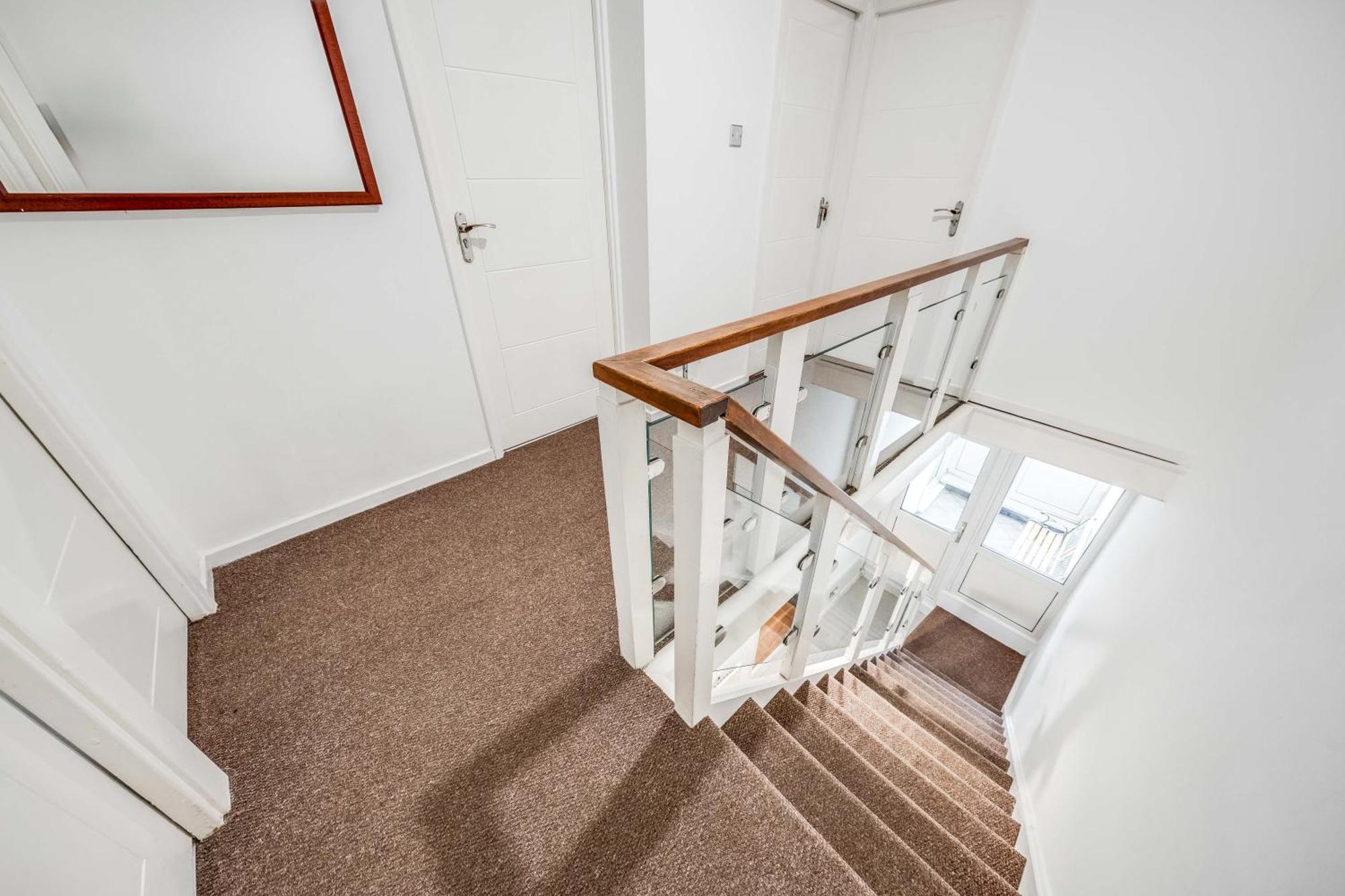 Appartement Leo's Place In Mile End 2 Double Beds, 1 Bunk Bed, Max 6, Spacious, Ideal For Families *