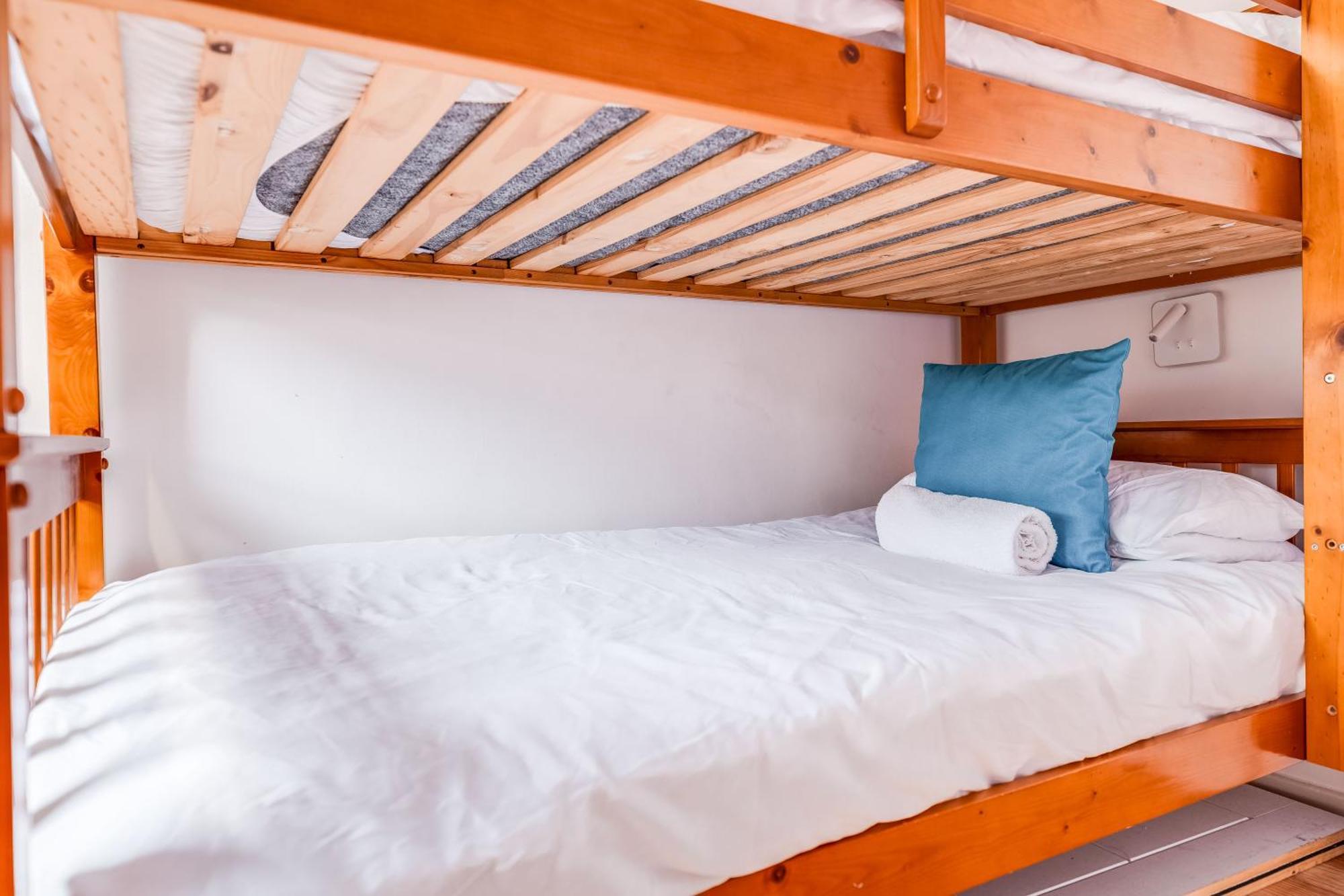 Leo's Place In Mile End 2 Double Beds, 1 Bunk Bed, Max 6, Spacious, Ideal For Families Londres