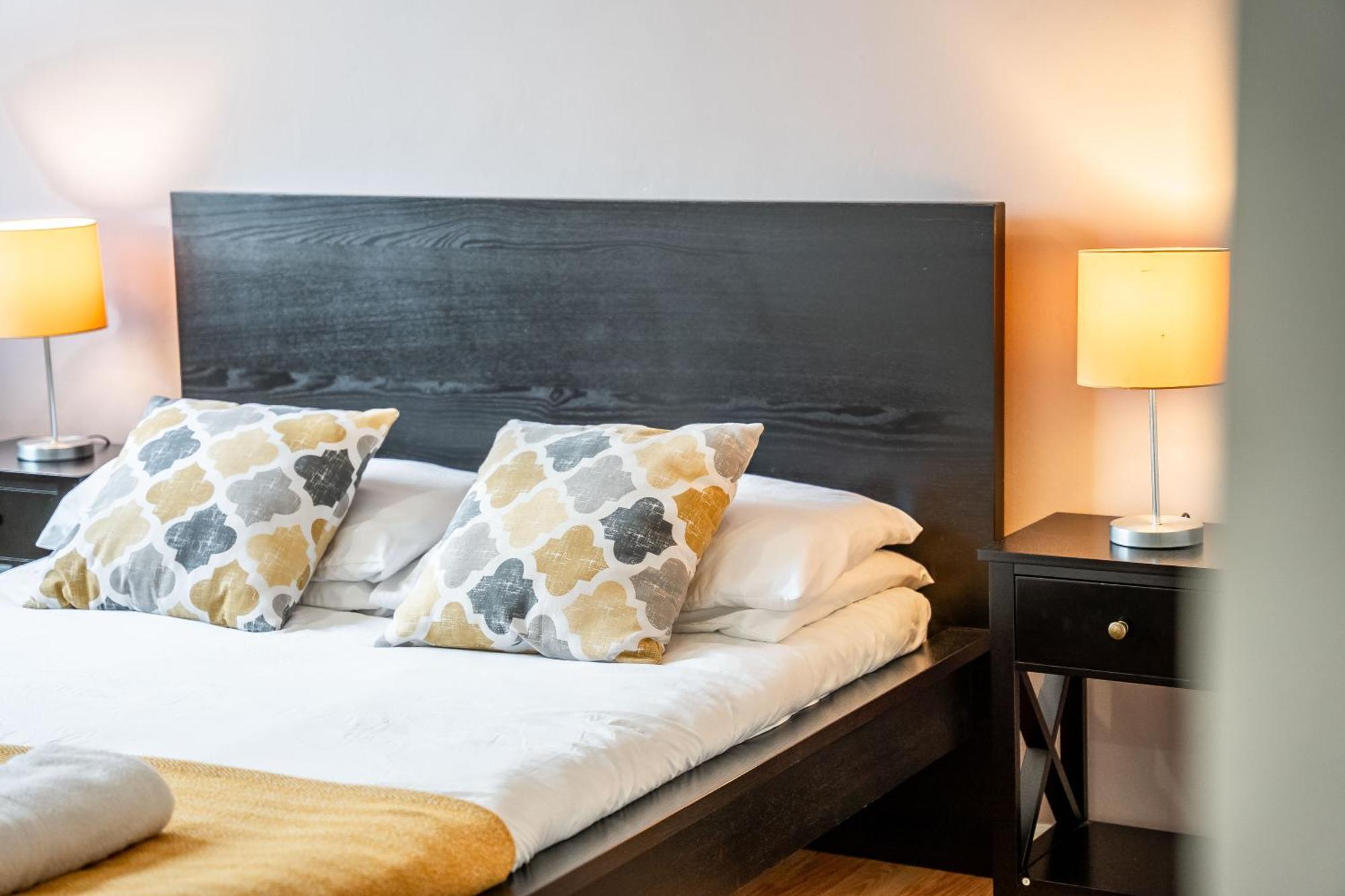 Leo's Place In Mile End 2 Double Beds, 1 Bunk Bed, Max 6, Spacious, Ideal For Families Appartement *
