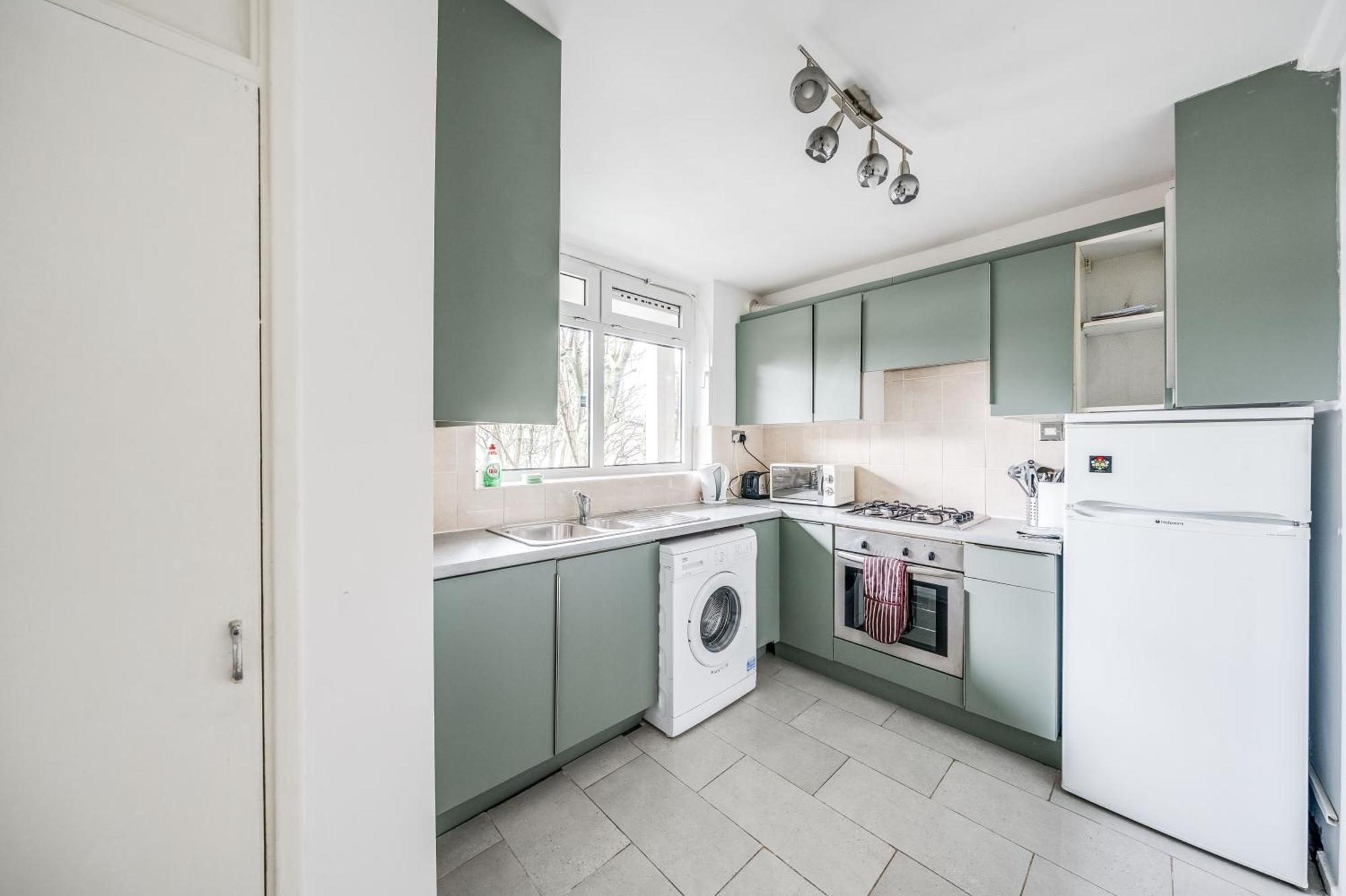 Leo's Place In Mile End 2 Double Beds, 1 Bunk Bed, Max 6, Spacious, Ideal For Families Londres