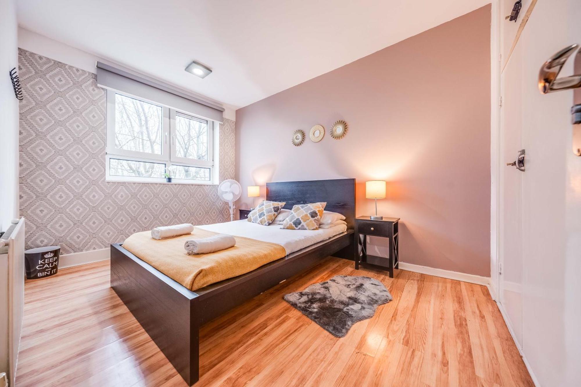 Leo's Place In Mile End 2 Double Beds, 1 Bunk Bed, Max 6, Spacious, Ideal For Families Appartement