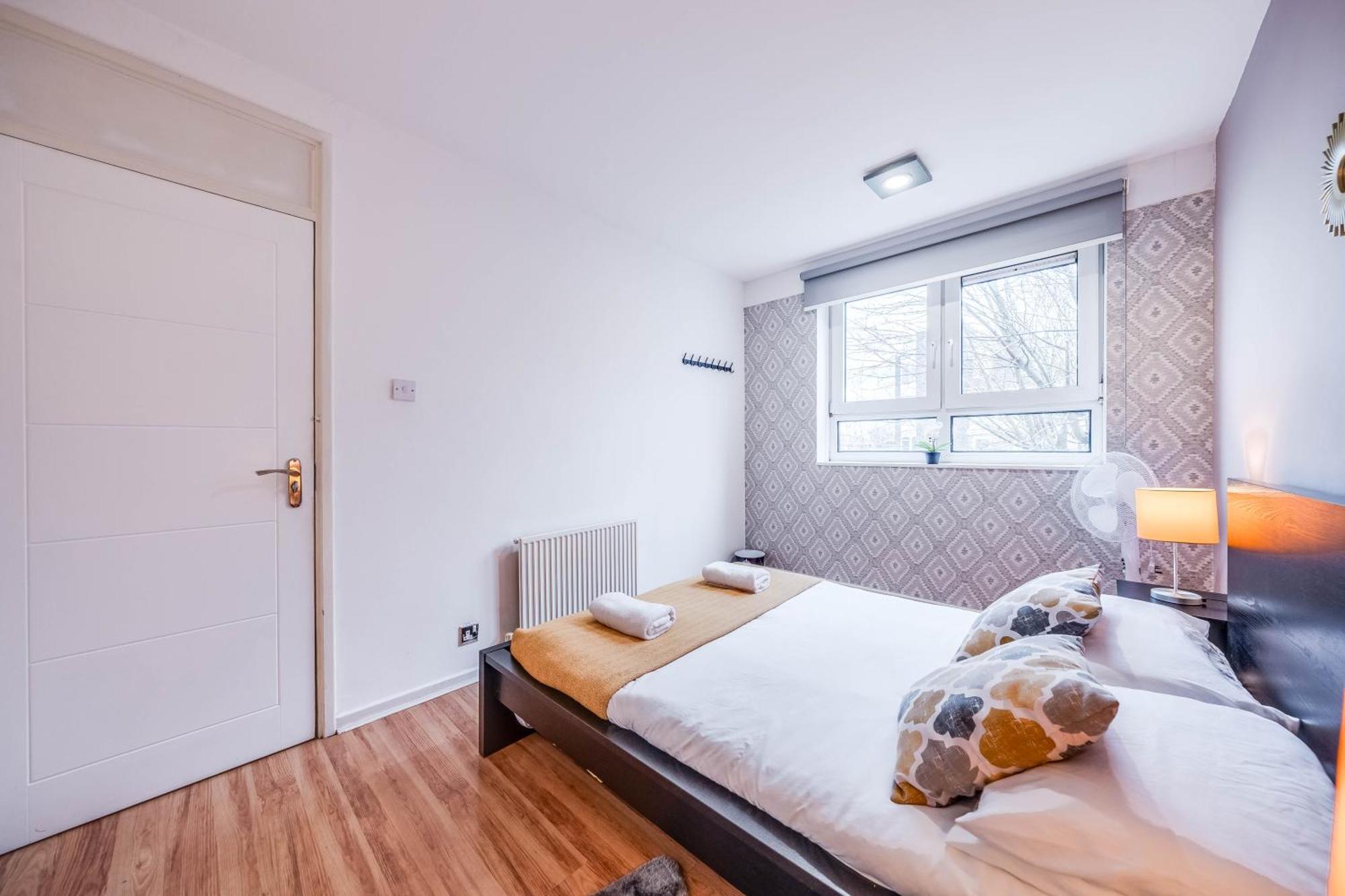 Appartement Leo's Place In Mile End 2 Double Beds, 1 Bunk Bed, Max 6, Spacious, Ideal For Families