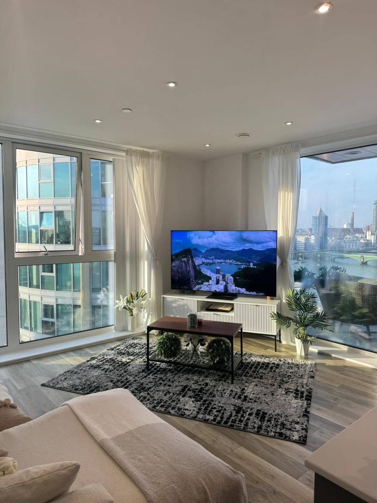 Stunning Luxury 2 Bedroom Appartement Londres