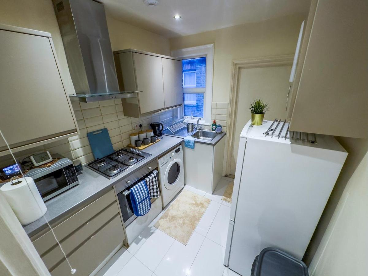 Spacious 3 Bed Apartment, 10 Mins From Wembley Stadium With Private Garden Appartement
