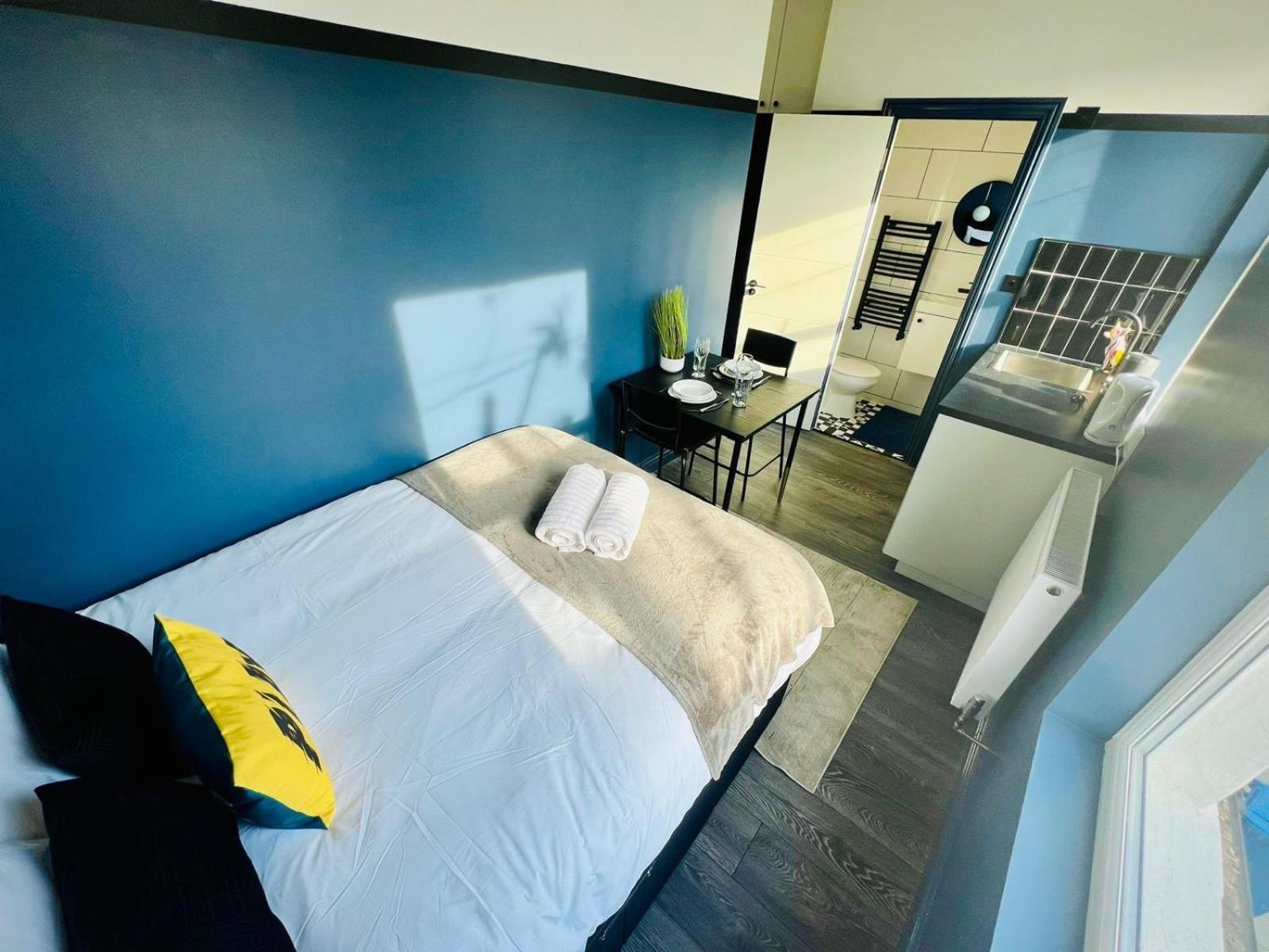 61 Studio, Ideal For Tourists High Recommend!!! Pensión *