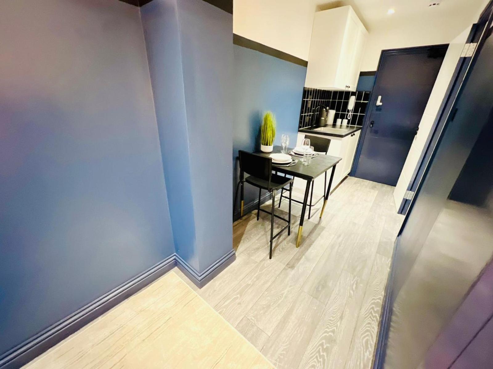 Pensión 61 Studio, Ideal For Tourists High Recommend!!! Londres