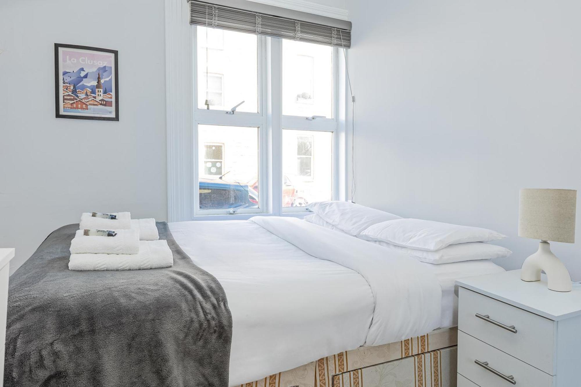 Appartement New Listing! 2br Flat With Patio In Clapham Common