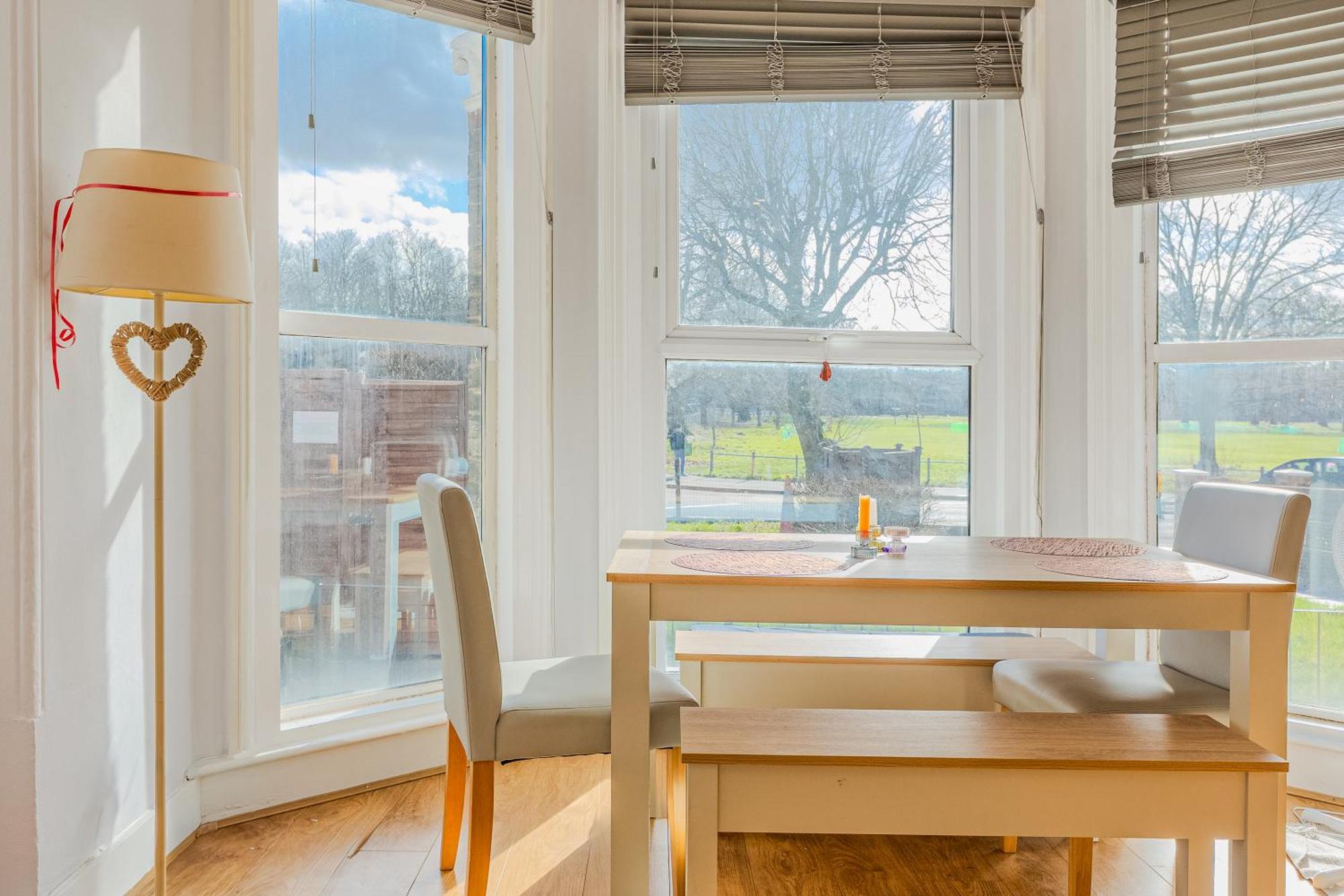 New Listing! 2br Flat With Patio In Clapham Common Appartement *