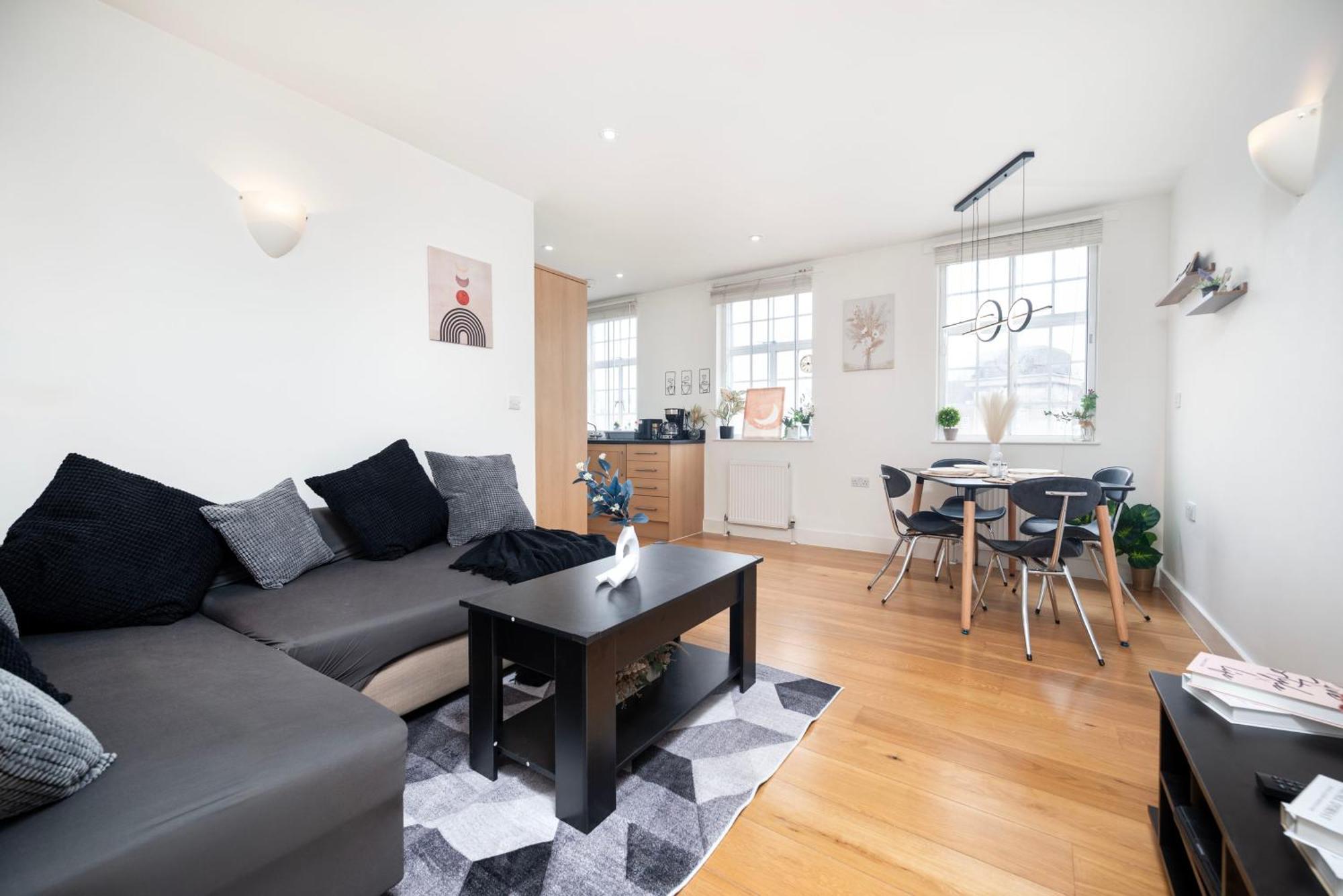 Spacious 2-bed Near Stockwell & Brixton Free Wifi & Quick Access Apartamento *