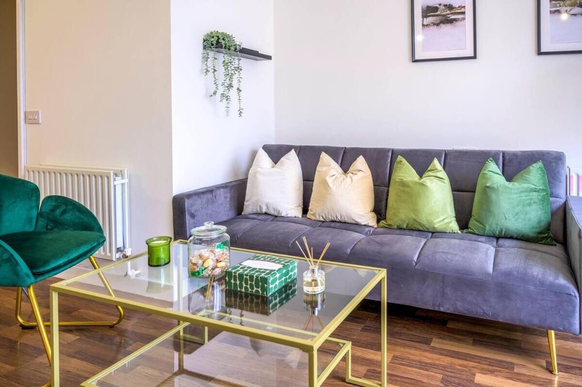 2 Bed Close To Excel And Elizabeth Line With Wi-fi Appartement *