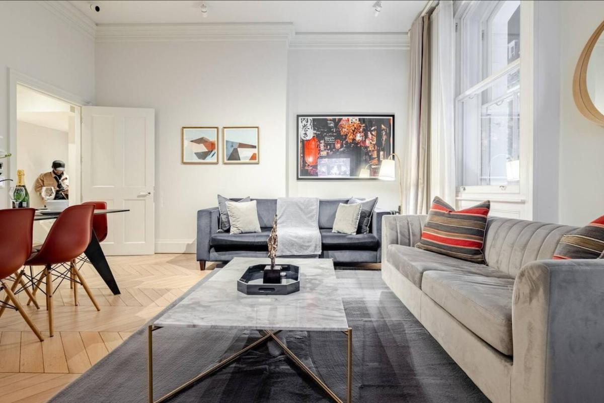 Luxurious 3 Bed Covent Garden Penthouse Appartement *