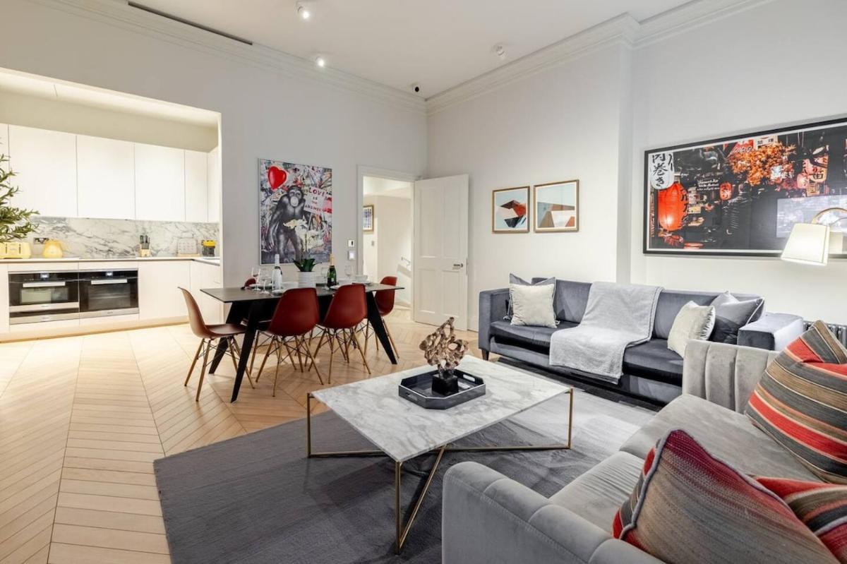 Luxurious 3 Bed Covent Garden Penthouse Appartement *