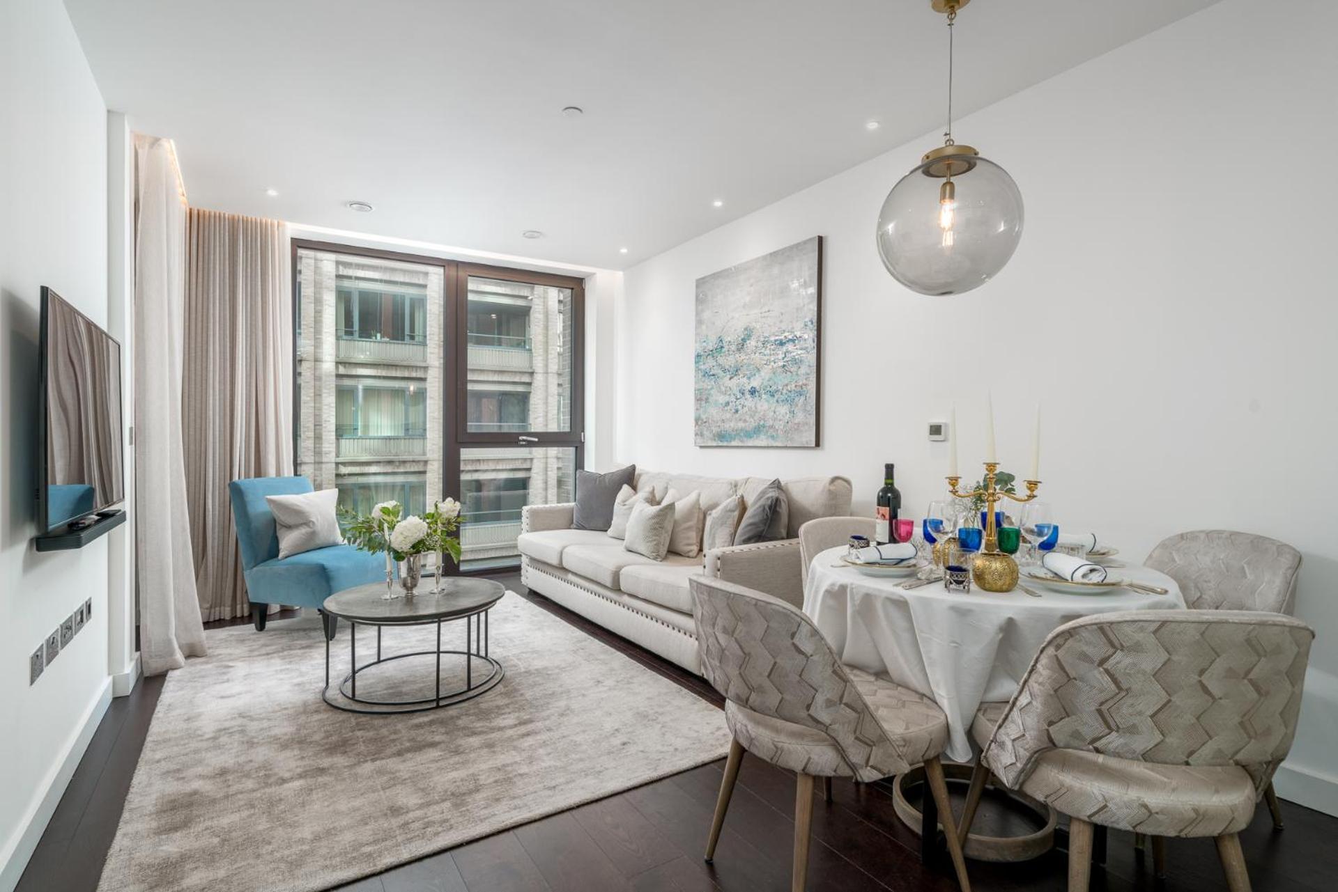 Riverfront Retreat In 2 Bed 2 Bath Appartement