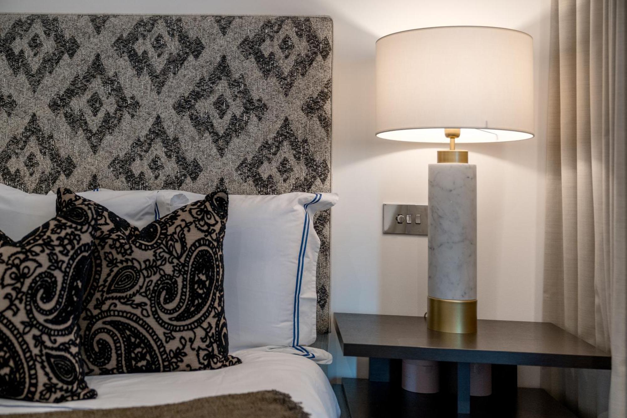 Riverfront Retreat In 2 Bed 2 Bath Appartement Londres